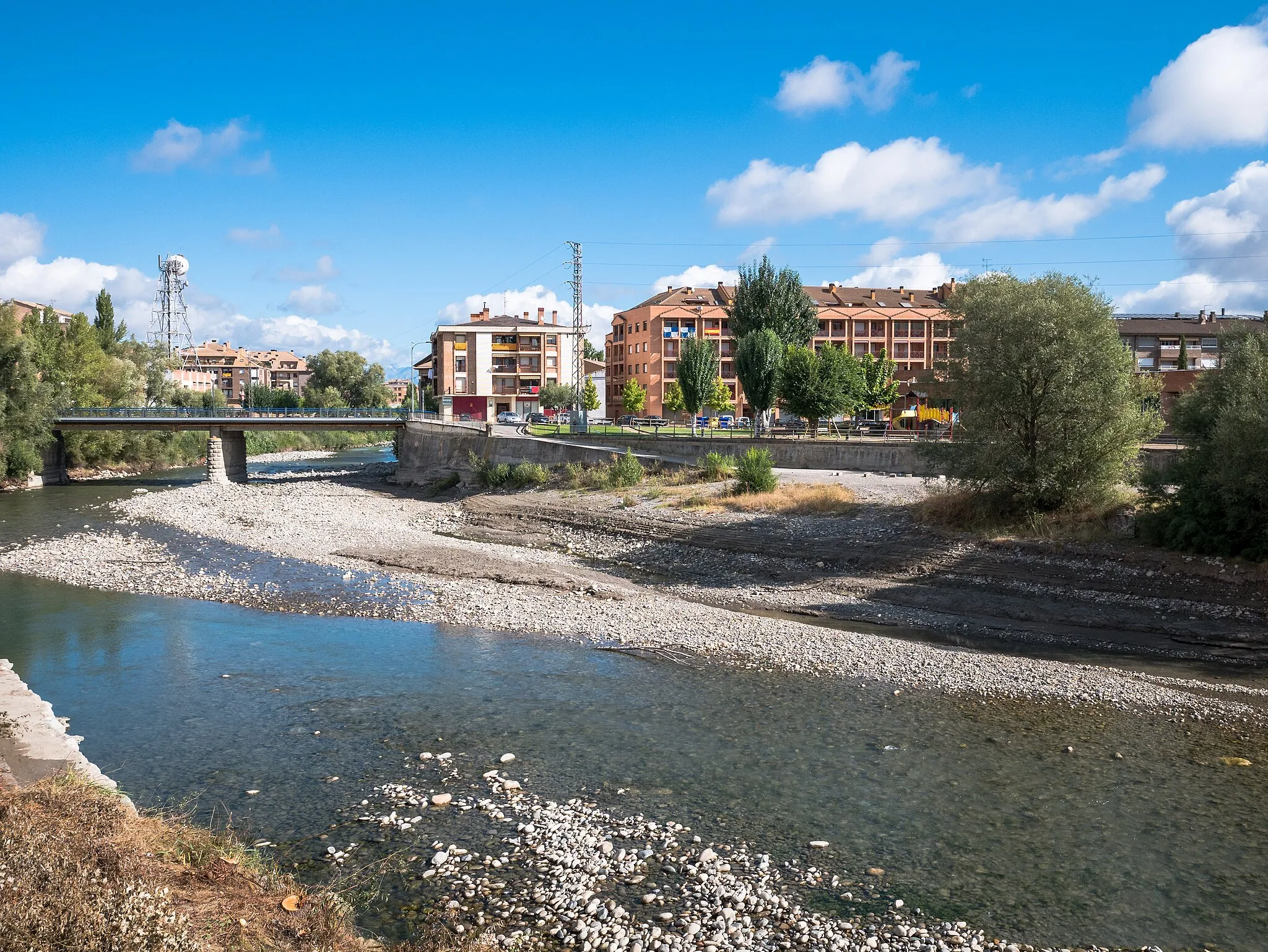 Photo showing: Esera River at Graus. Huesca, Aragon, Spain