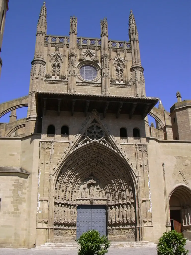 Photo showing: Huesca - Fachada de la catedral