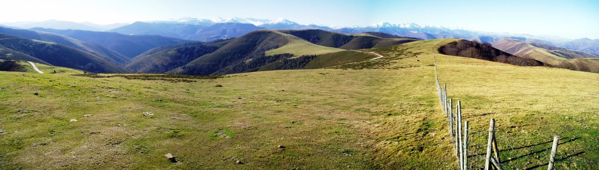 Photo showing: Panoramic view from Tordias Peak (968 meters). Arenas de Iguña (Cantabria, Spain)