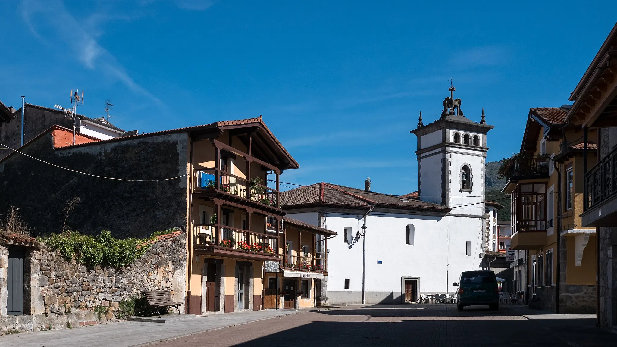 Photo showing: St. Peter's Church in Ramales de la Victoria. Cantabria, Spain