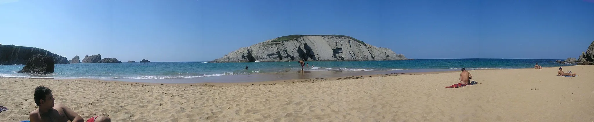 Photo showing: playa de covachos