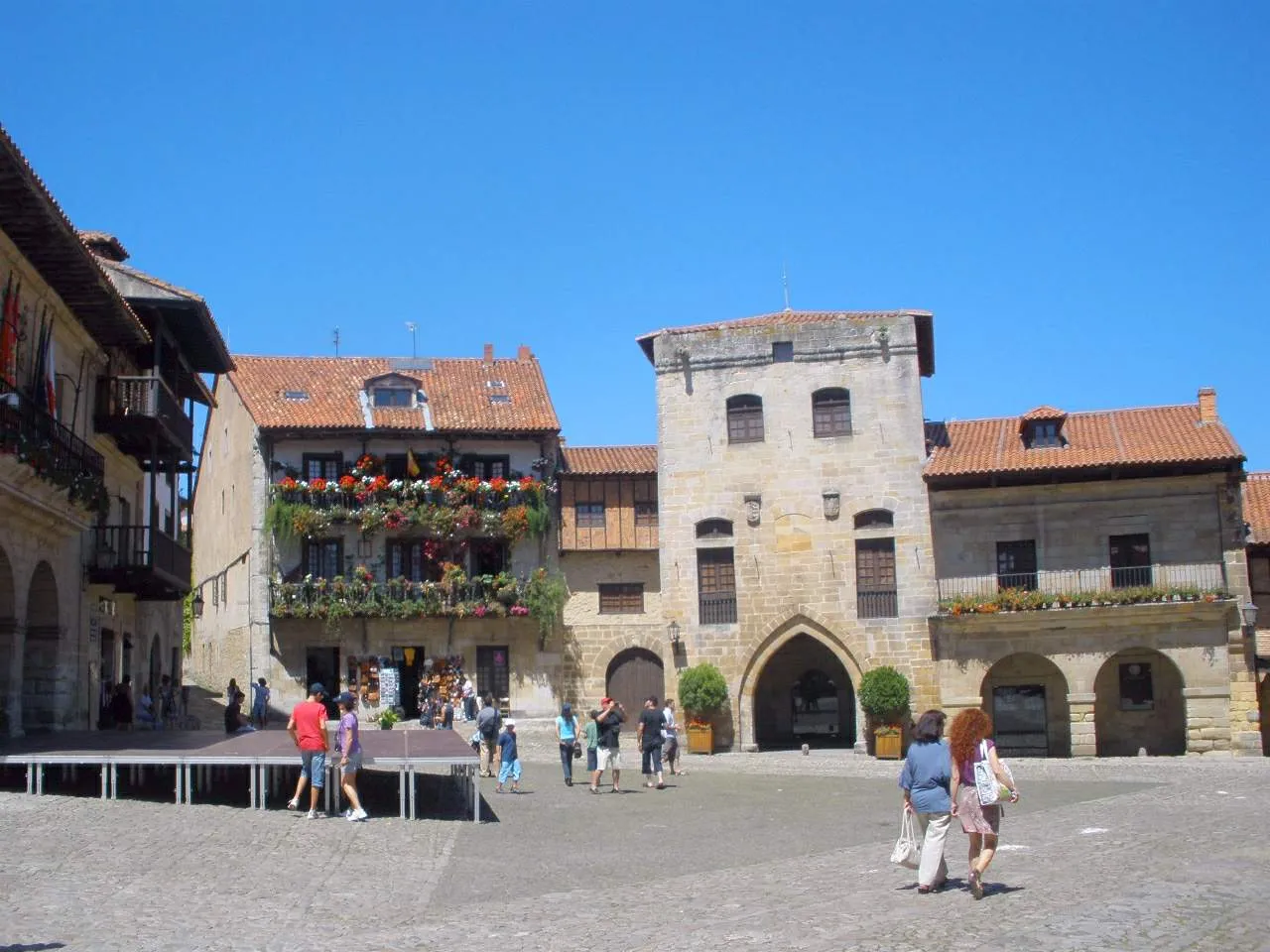 Photo showing: Santillana del Mar - Plaza de Ramón y Pelayo