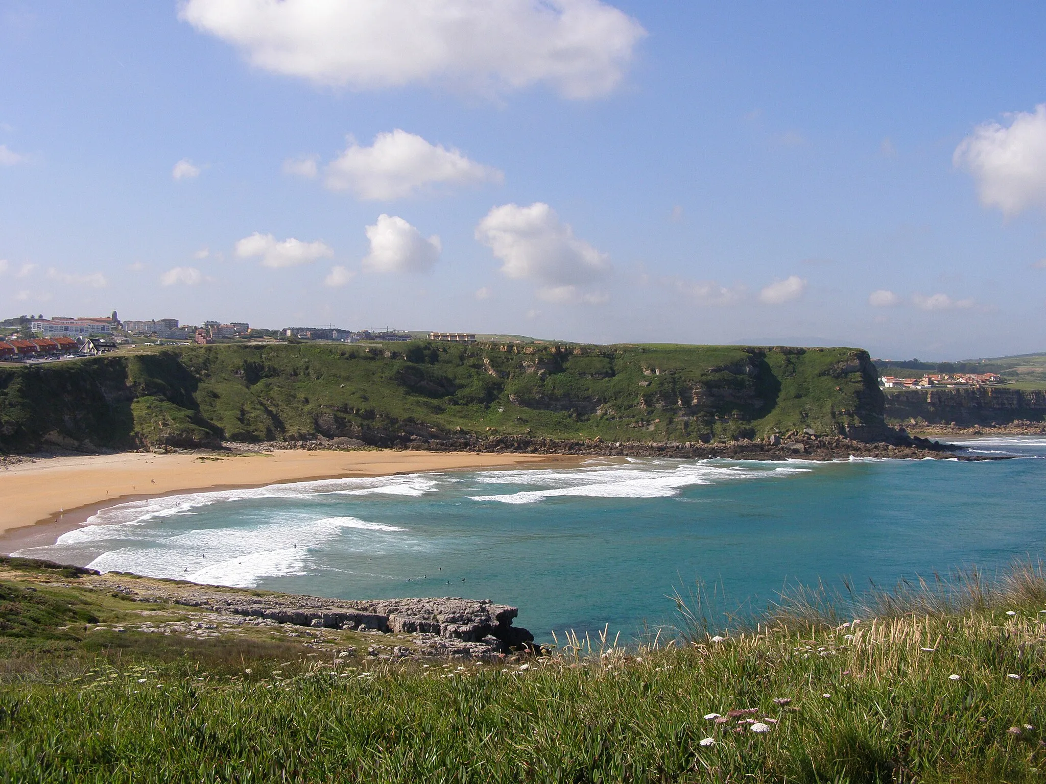 Photo showing: Beach "Los locos" in Suances, Cantabria