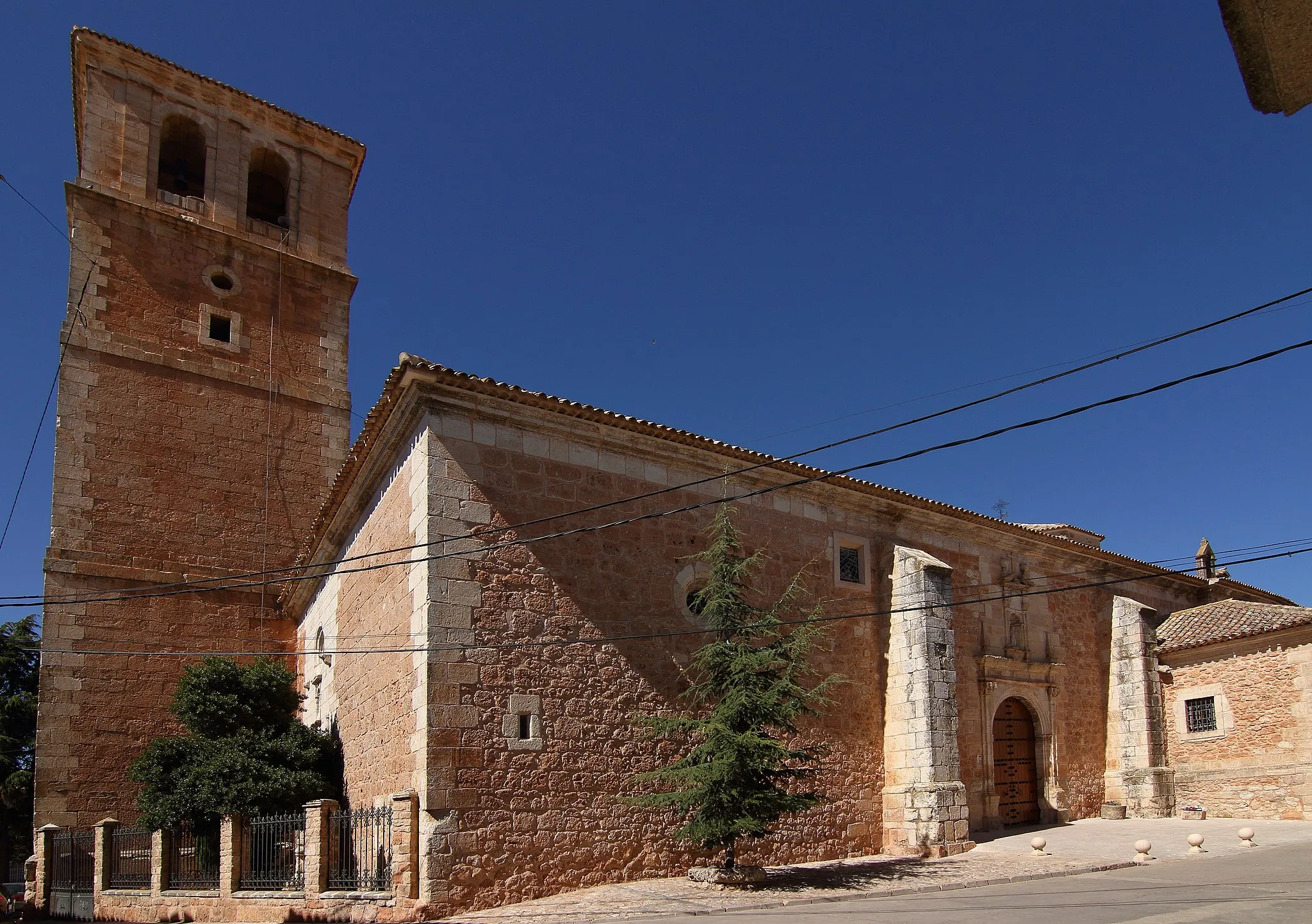 Photo showing: Campillo de Altobuey, Iglesia de San Andrés