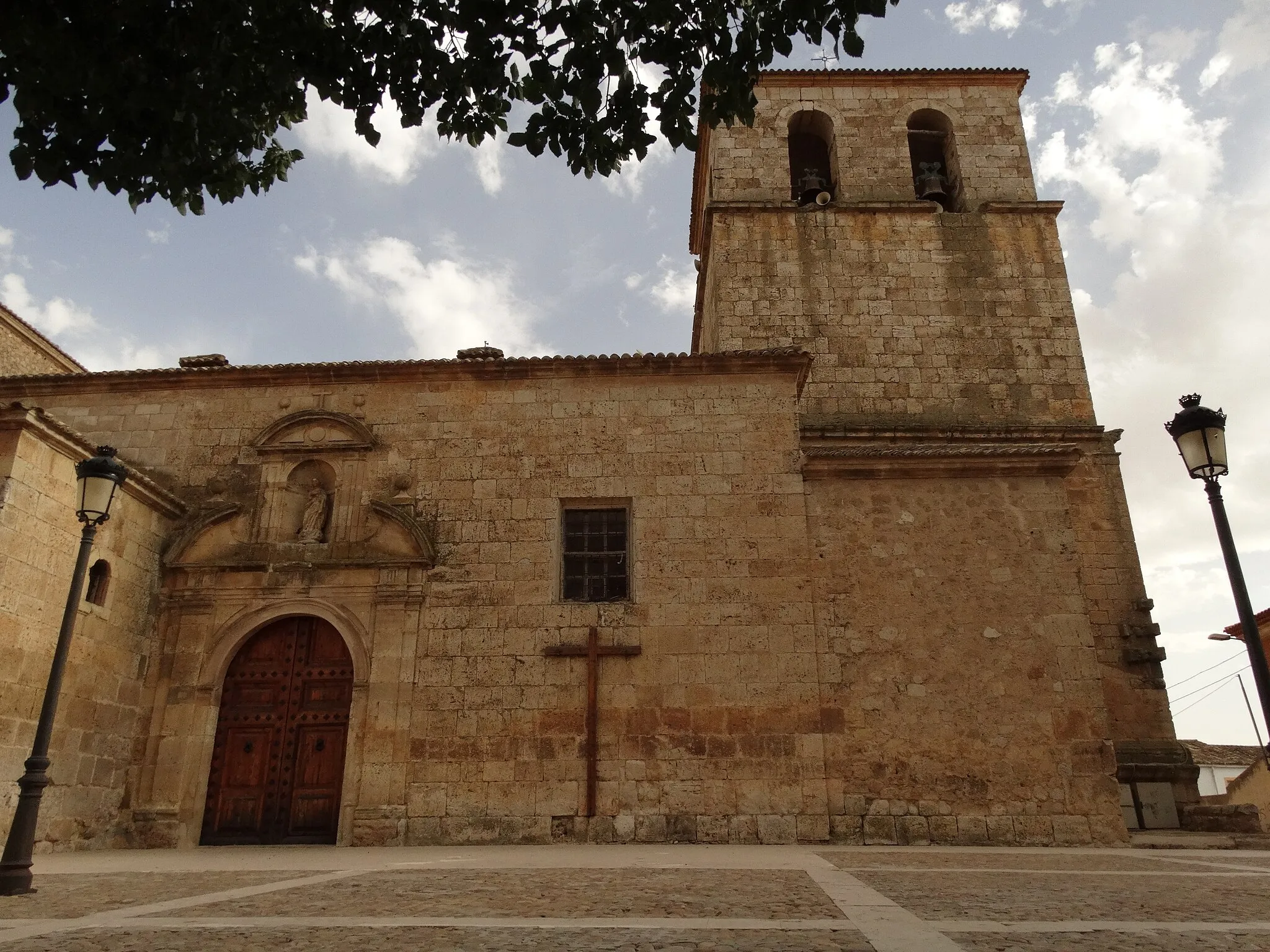 Photo showing: Fachada principal de la iglesia de Iniesta