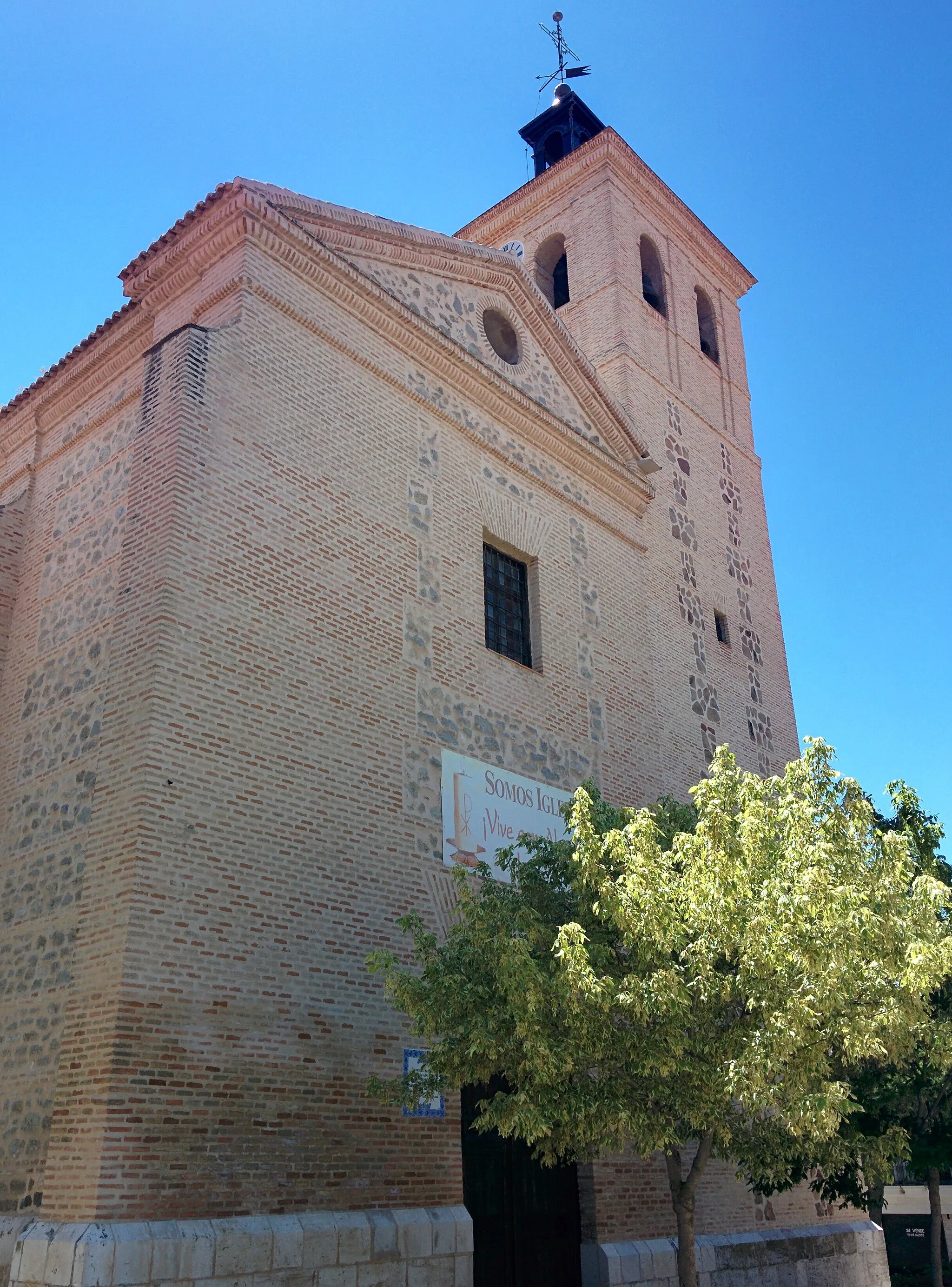 Photo showing: Iglesia de Nuestra Señora de la Asunción, en Alameda de la Sagra (Toledo, España).