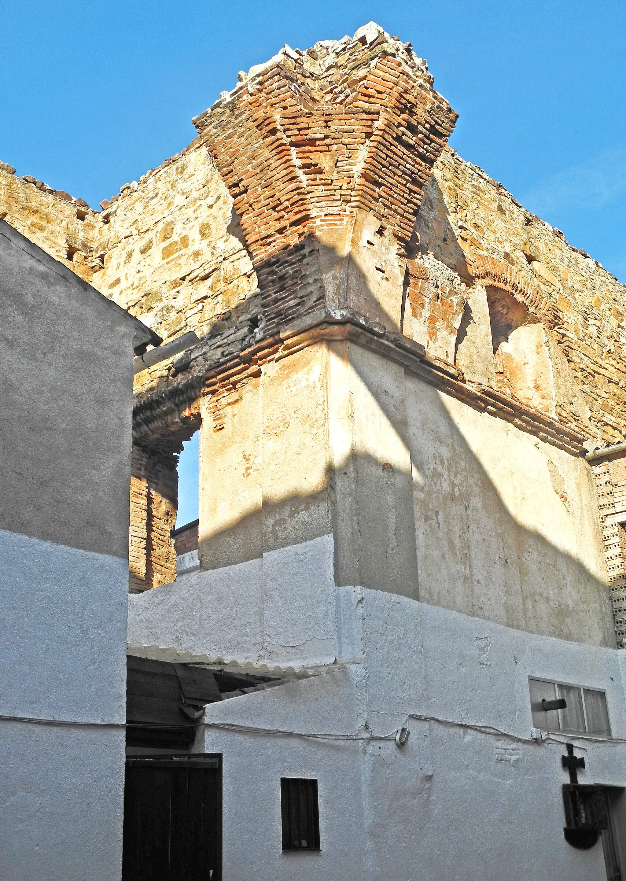 Photo showing: Remains of the former Capuchins Convent. Los Navalmorales, Toledo, Castile-La Mancha, Spain
