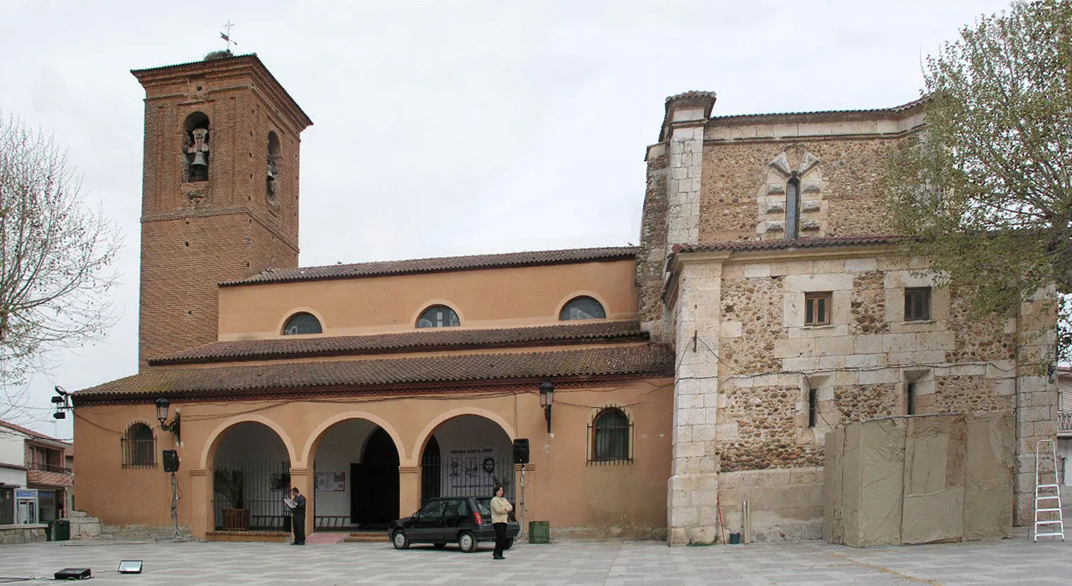 Photo showing: Marchamalo, Provincia de Guadalajara, Castilla-La Mancha, Spain. Iglesia. The photo is a combination of two photos.

The photo was taken by Håkan Svensson (Xauxa) the 7th of April 2004.