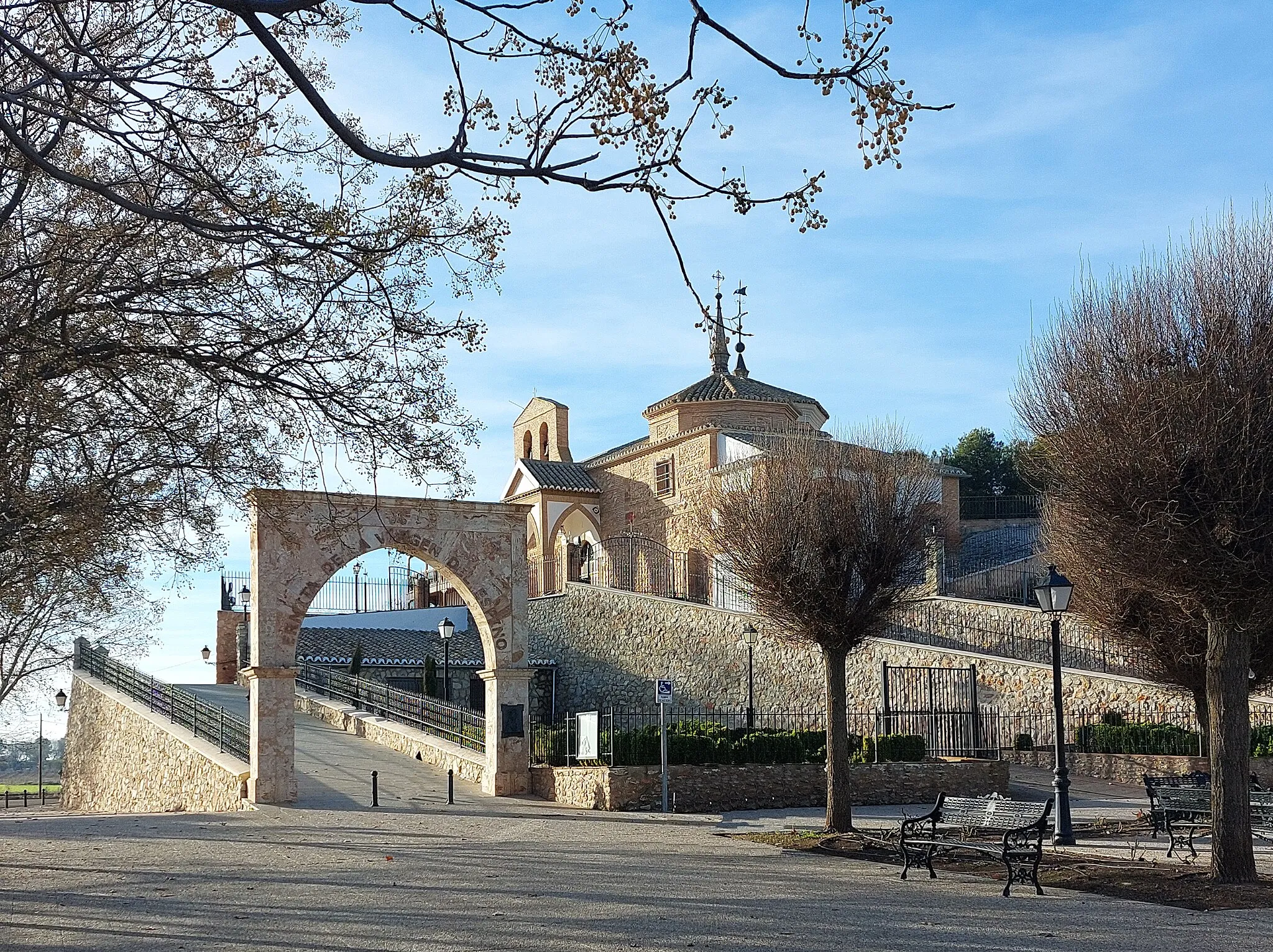 Photo showing: Vista de la ermita del Espino en Membrilla