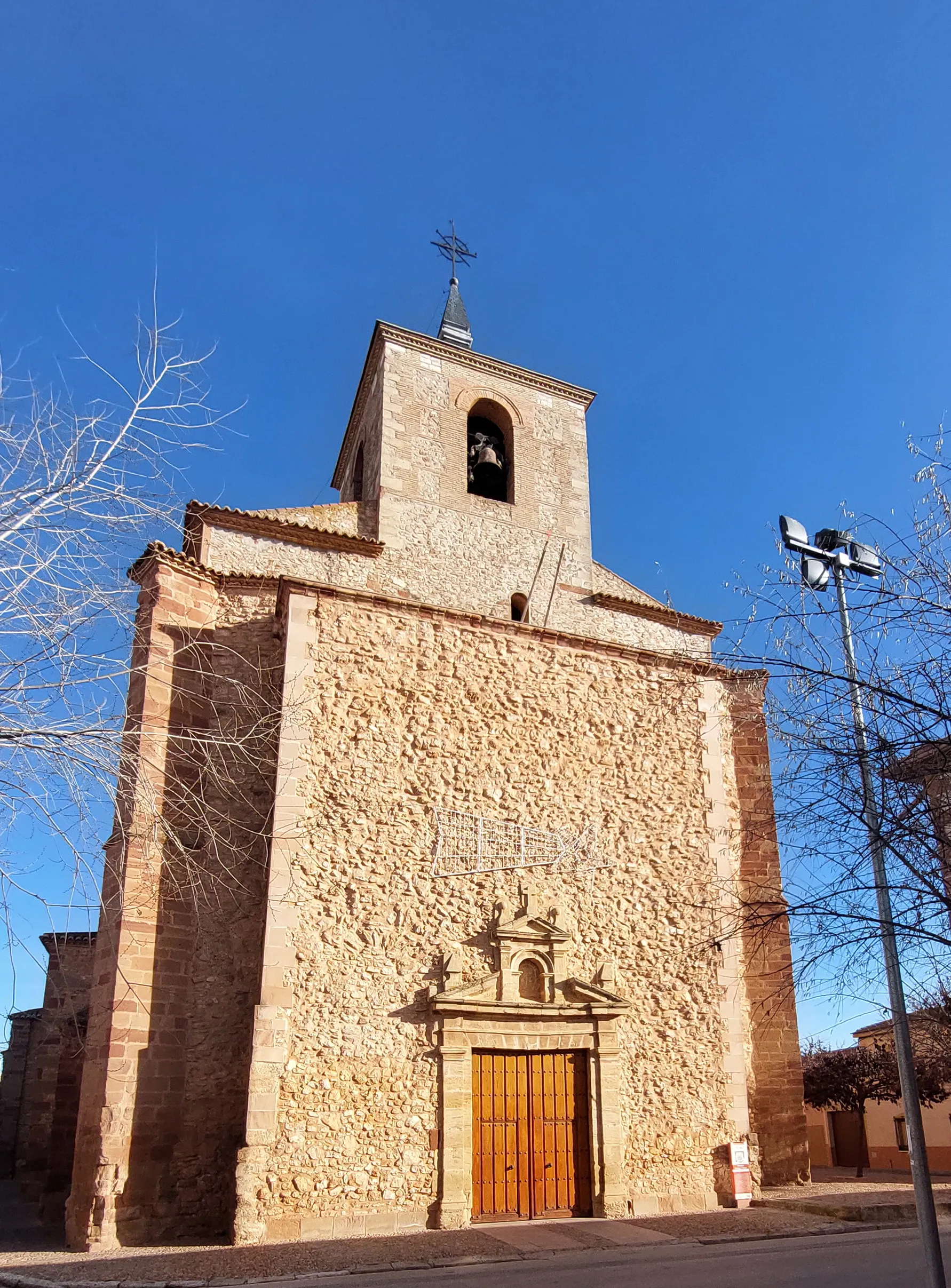 Photo showing: Fachada oeste de la Iglesia Santiago el Mayor de Membrilla