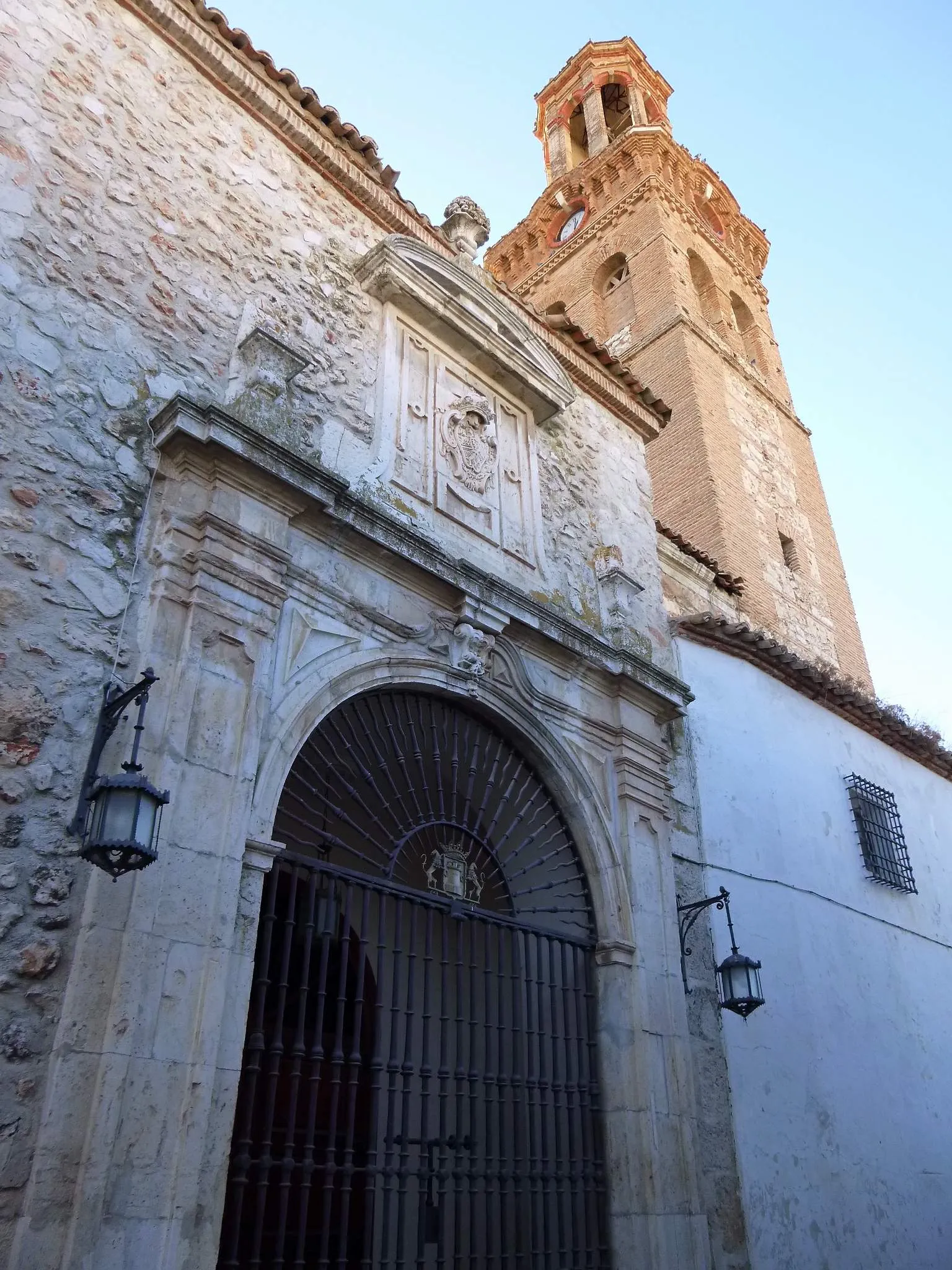 Photo showing: Portada de la Iglesia del ex Colegio de la Compañía de Jesús (Ocaña)