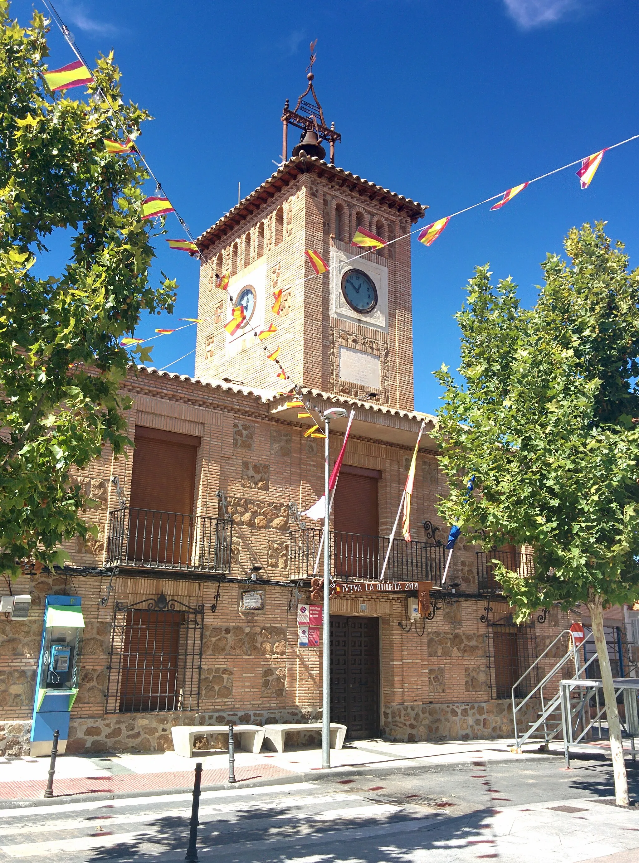 Photo showing: Casa consistorial de Polán (Toledo, España).