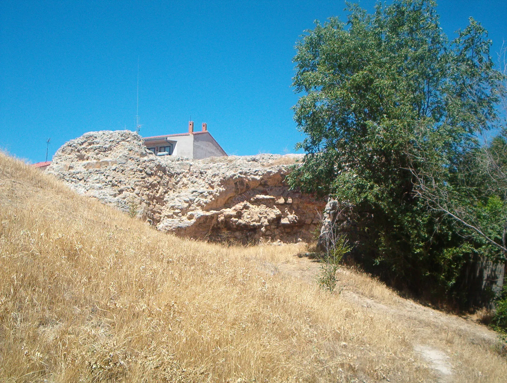 Photo showing: Ruinas del antiguo castillo de Alaejos (Valladolid, Castilla y León).