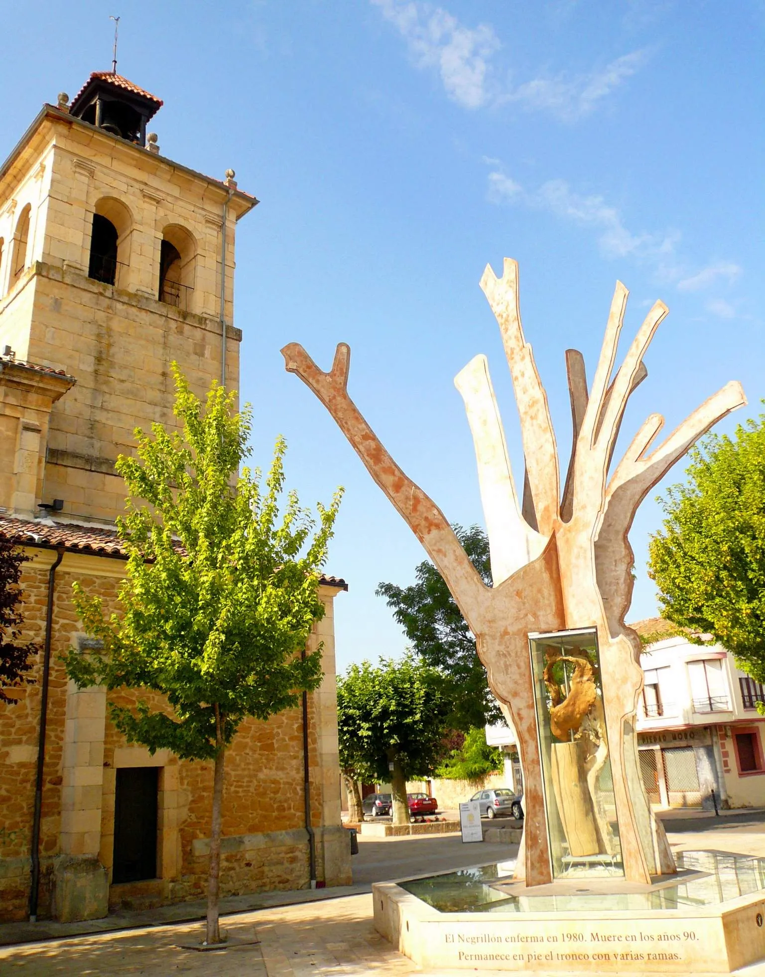 Photo showing: Iglesia de San Pedro y Negrillón (Boñar, León)