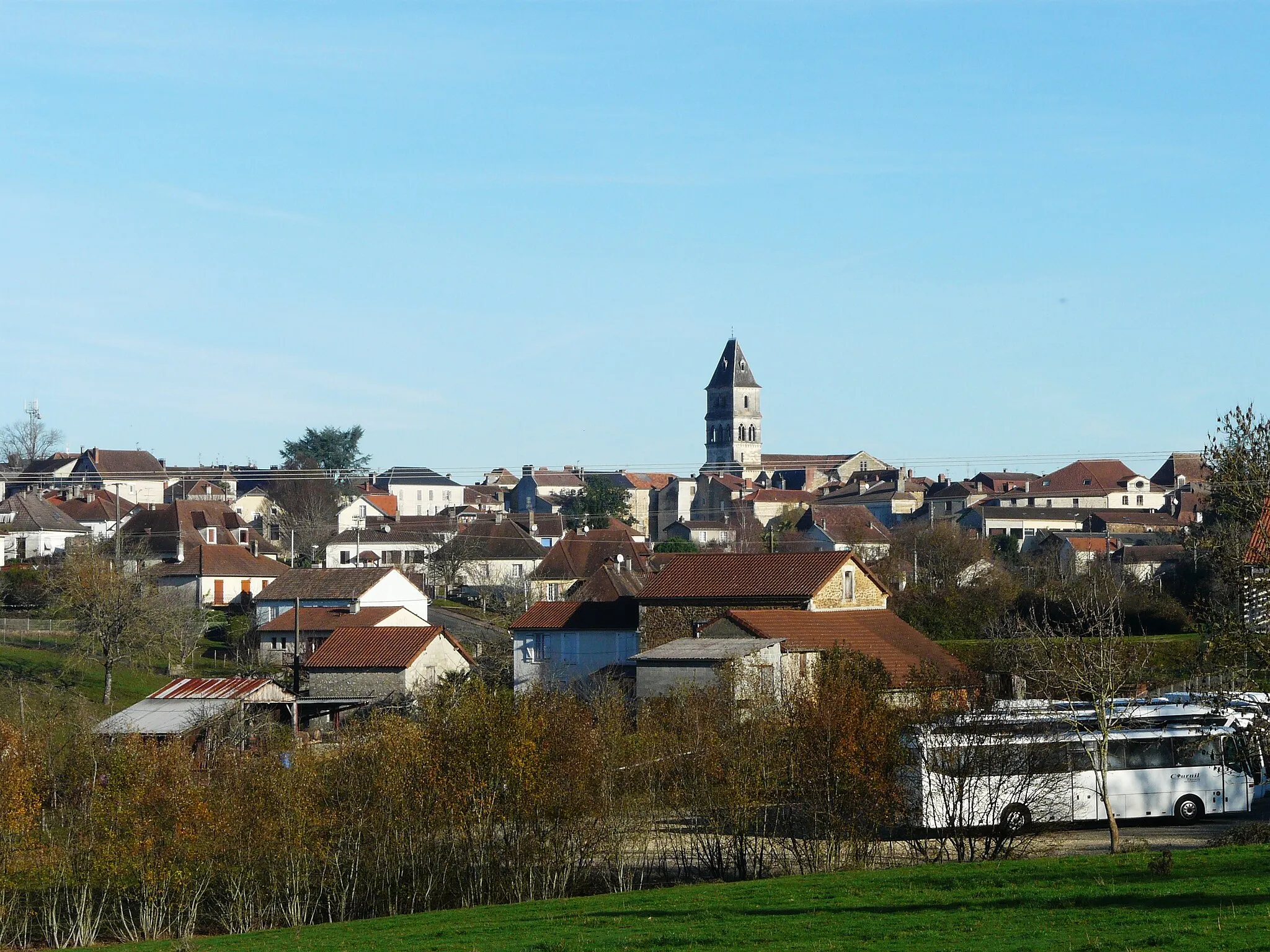 Photo showing: Vue générale de Thiviers, Dordogne, France.