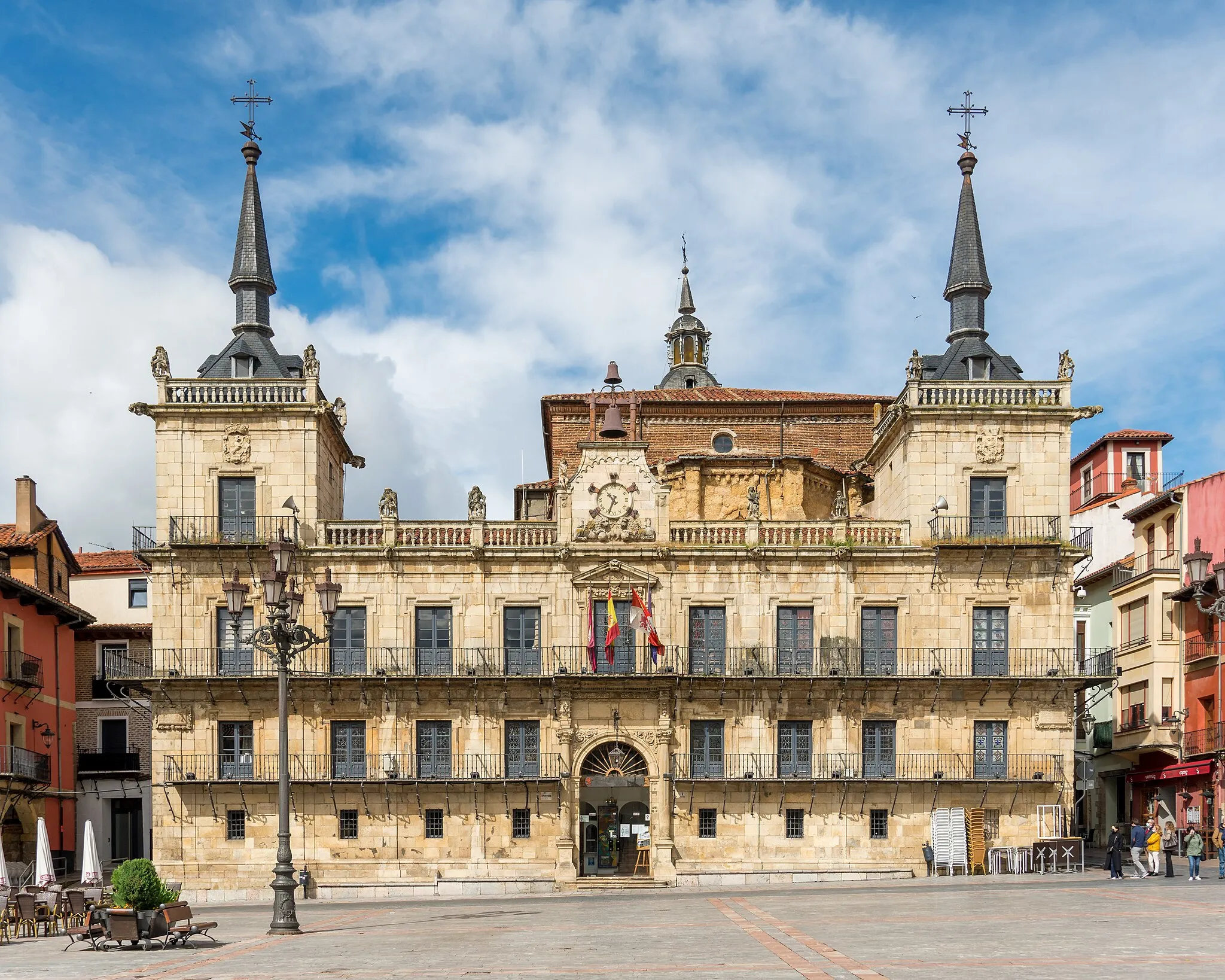 Photo showing: Antiguo Ayuntamiento de Leon, España.