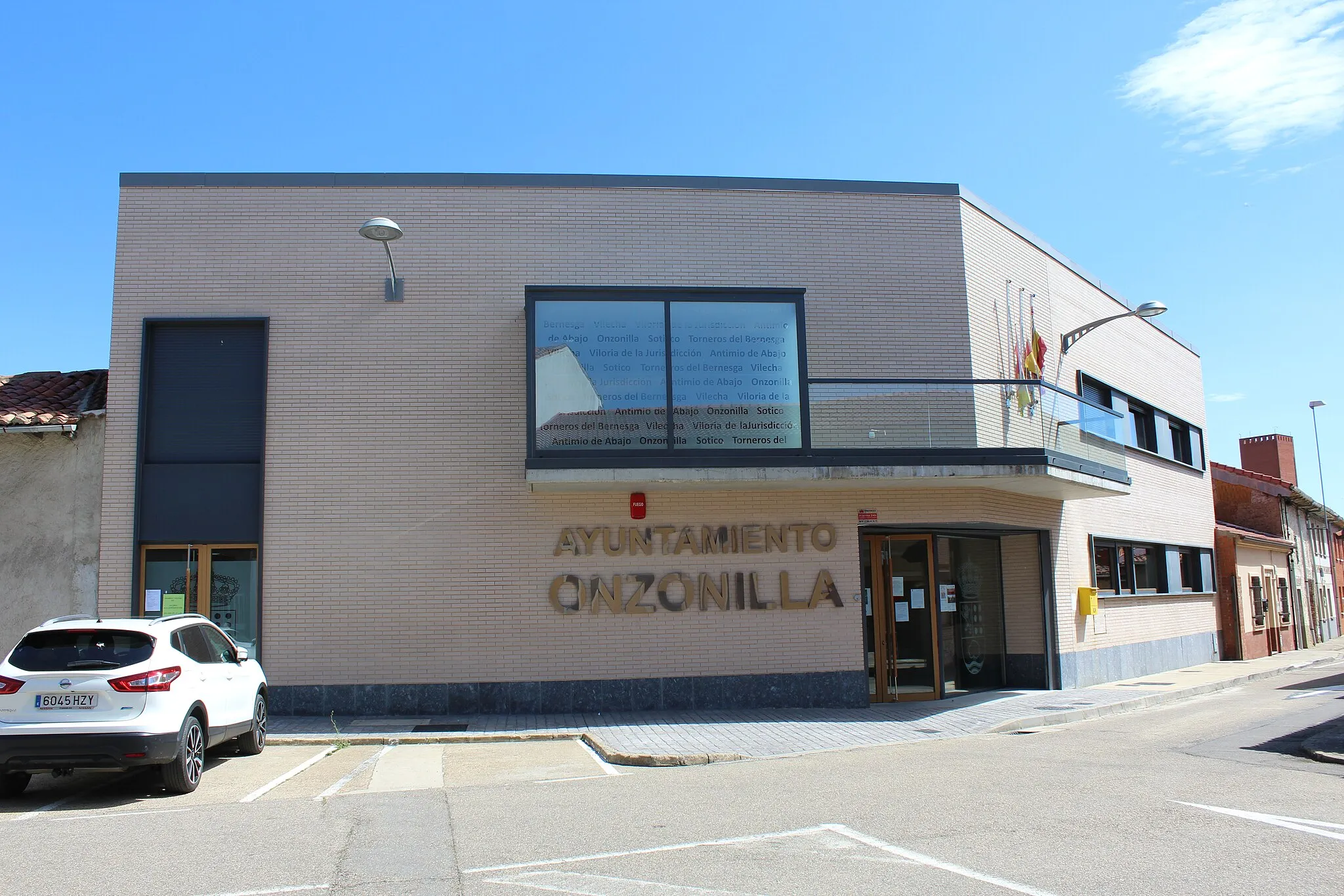Photo showing: Ayuntamiento de Onzonilla
