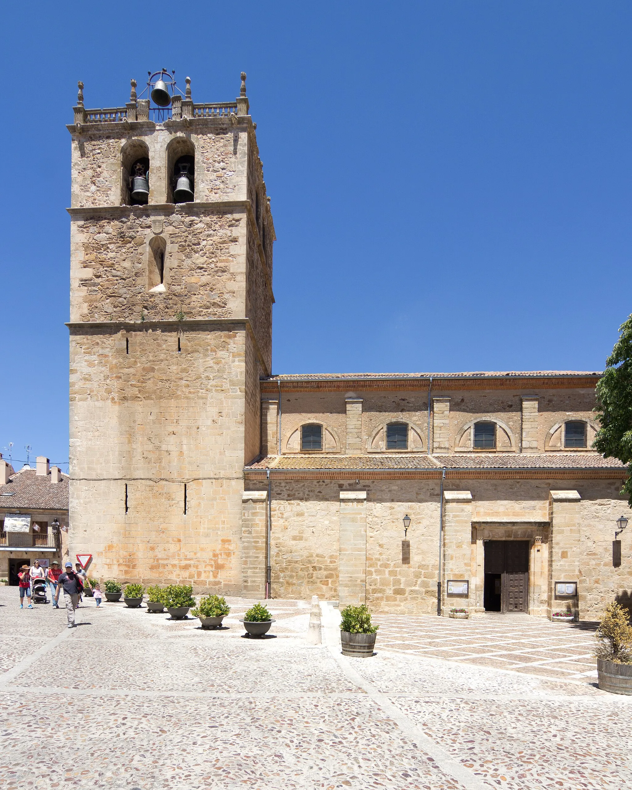 Photo showing: Church of Our Lady of the Cloak, Riaza, Segovia, Castile and León, Spain.