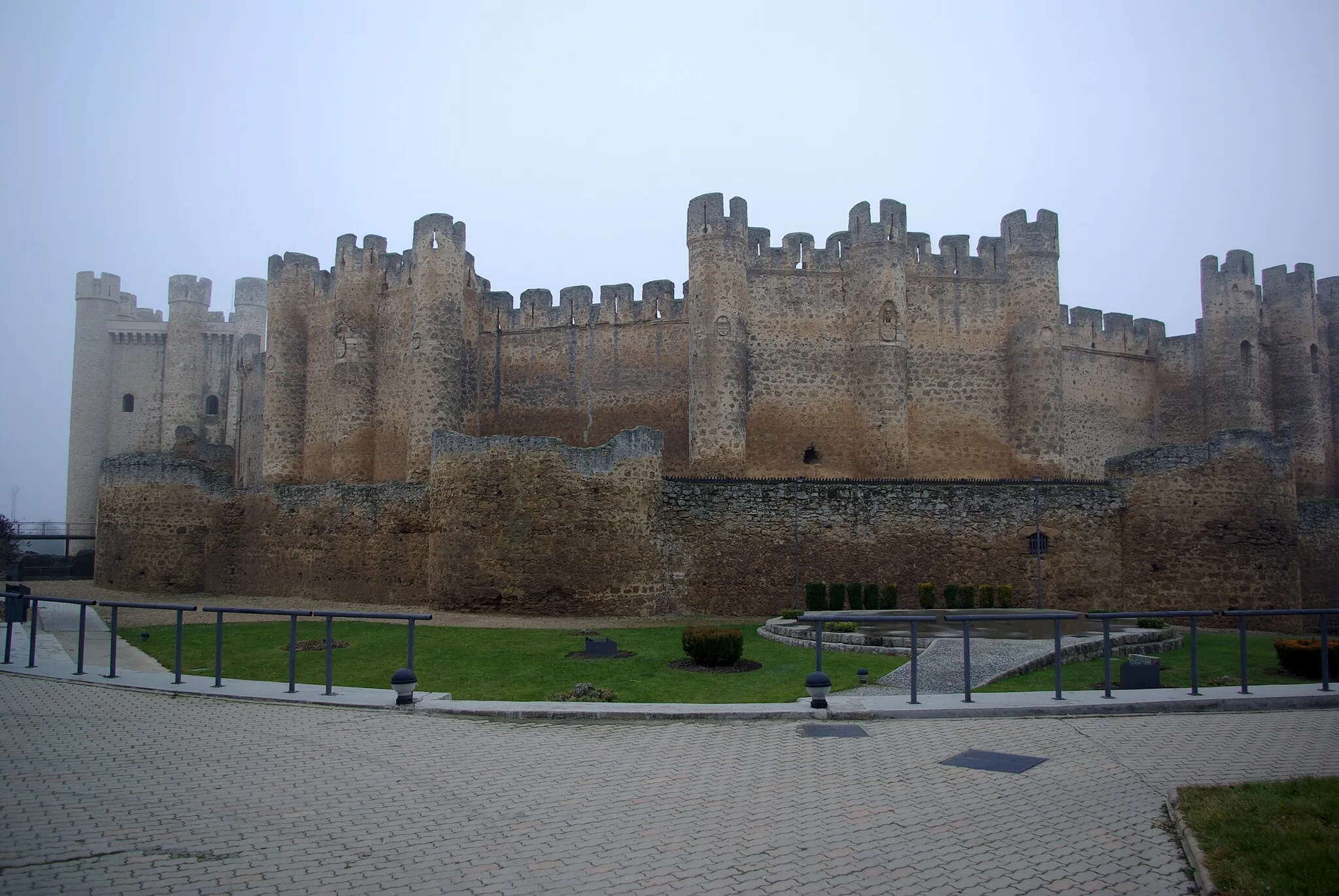 Photo showing: Castillo de Valencia de Don Juan, León, España