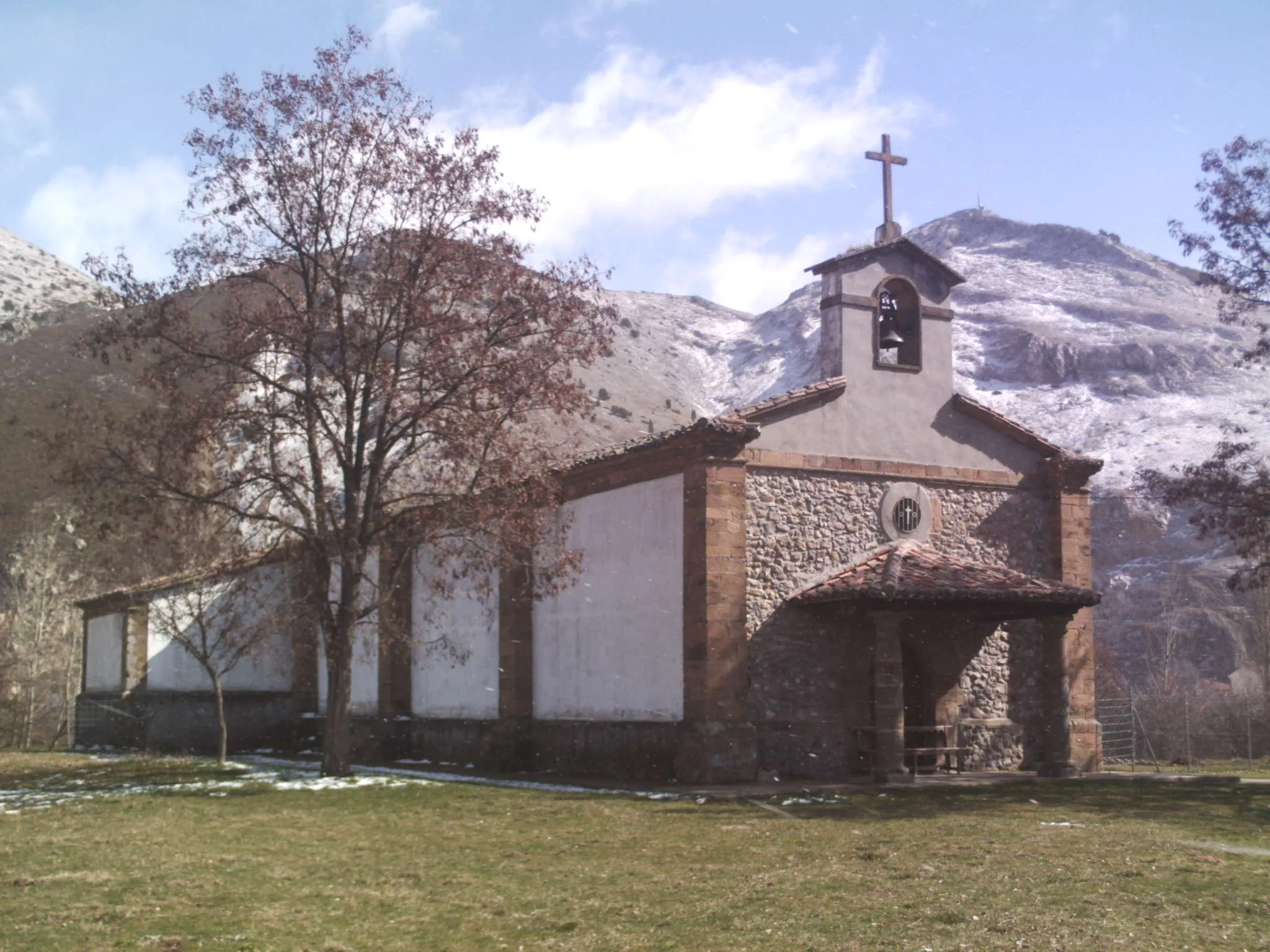 Photo showing: Ermita Nuestra Señora de Areños