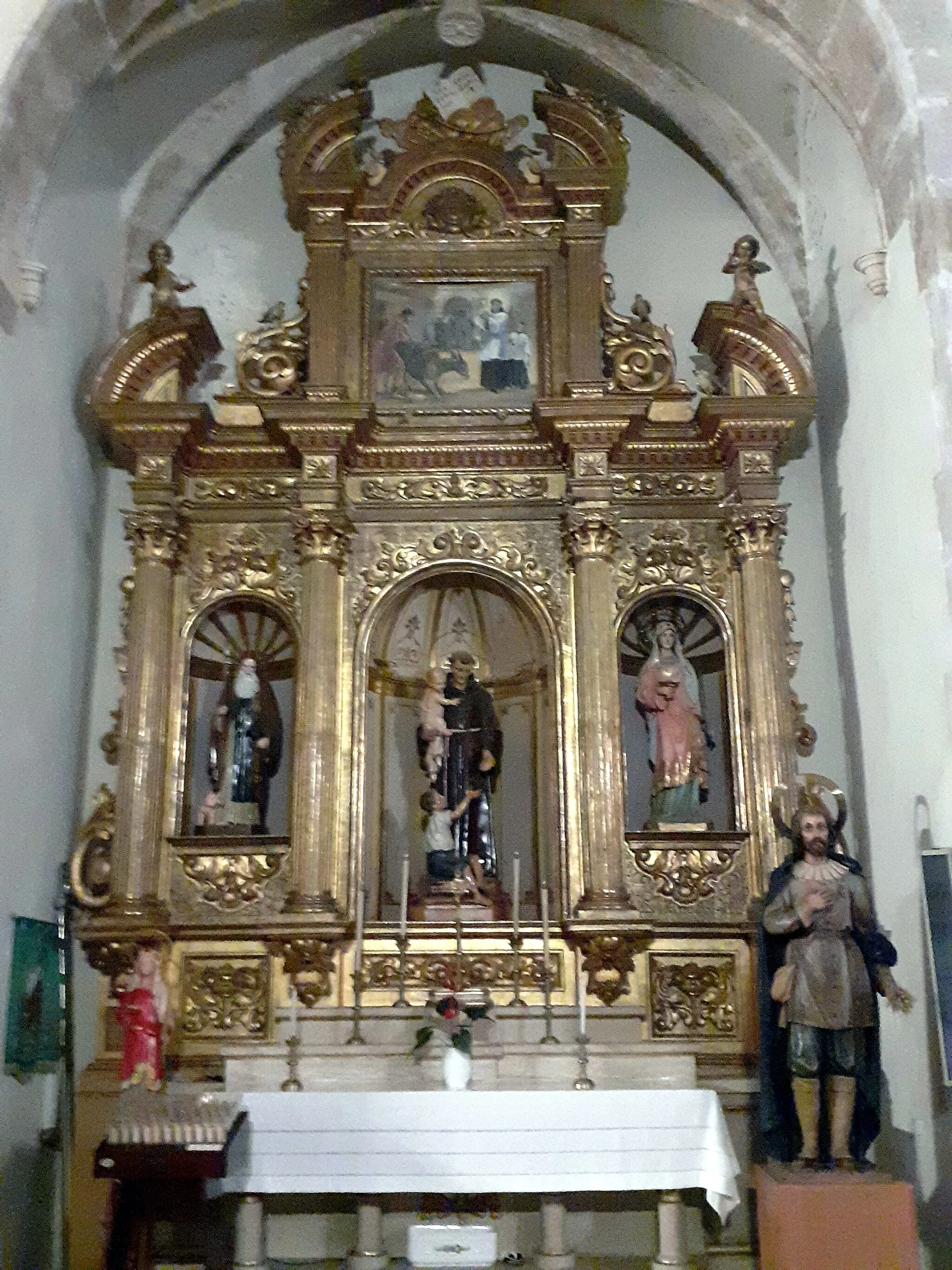 Photo showing: Interior de l'església de Sant Miquel d'Alcanar