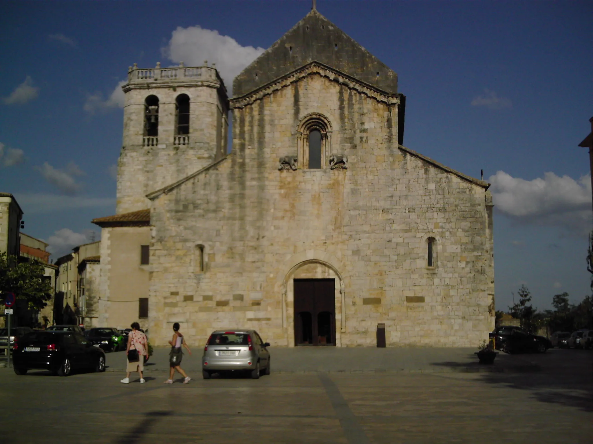 Photo showing: església st Pere de Besalú