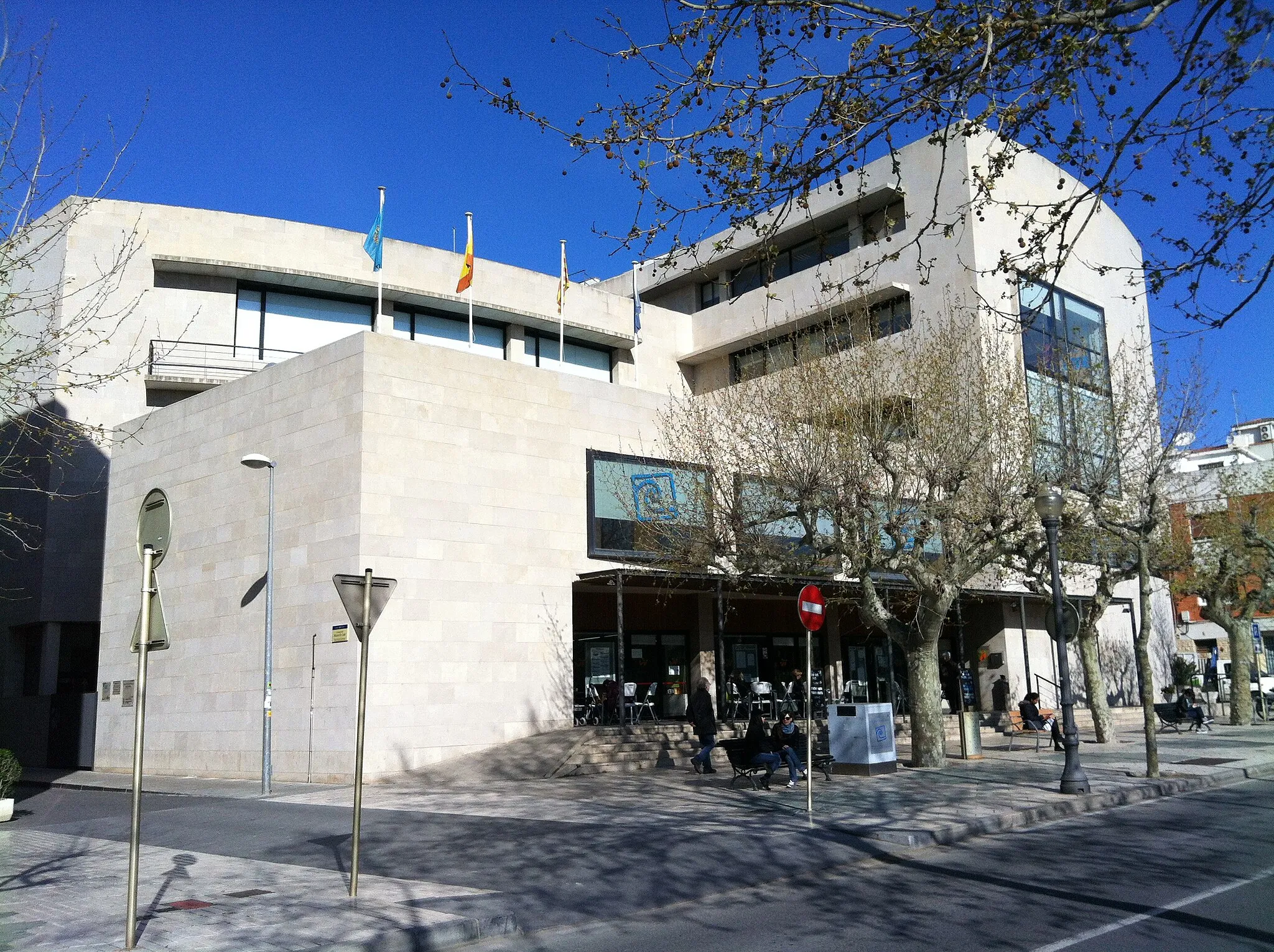 Photo showing: Biblioteca de Cambrils