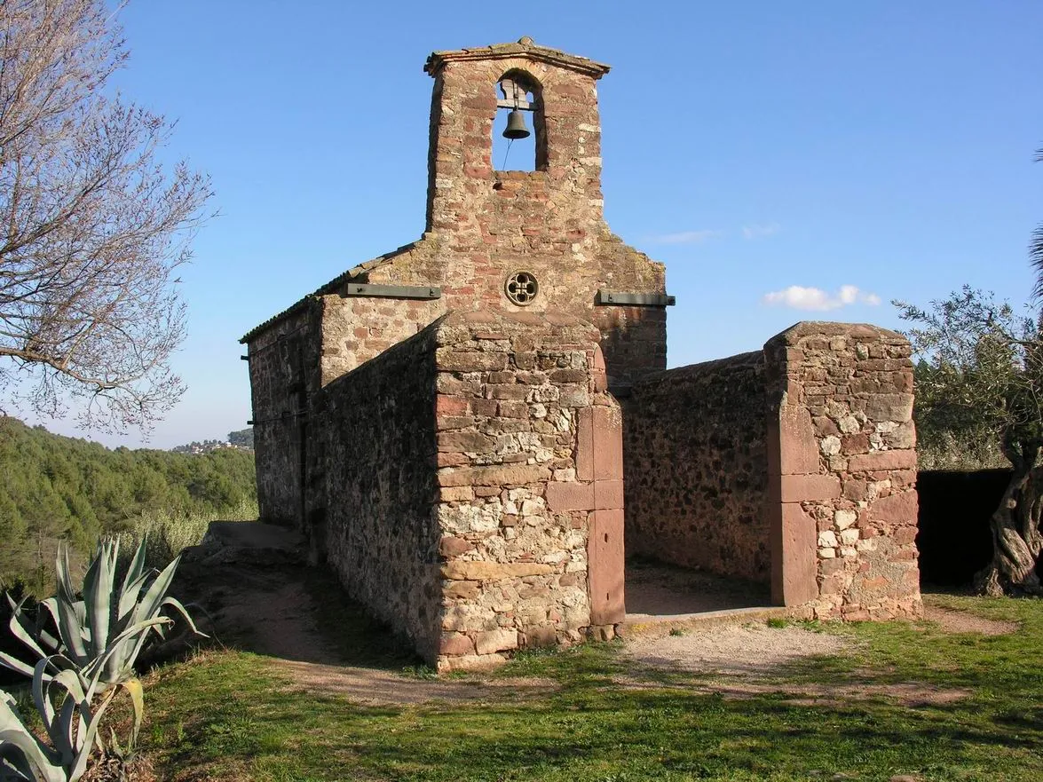 Photo showing: Capella de Sant Cristòfol (S.XI) a Corbera de Llobregat, Barcelona (Espanya). Sant Cristòfol de Corbera