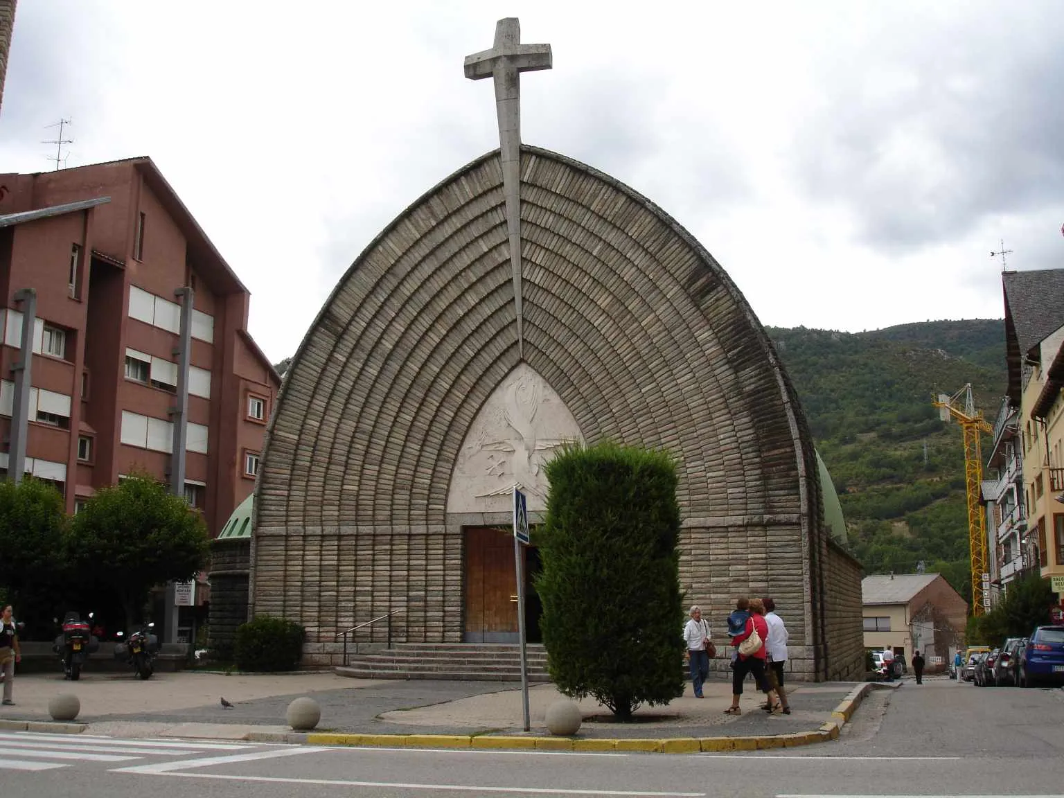 Photo showing: El Pont de Suert (Alta Ribagorça, Lleida, Catalunya)

This is a photo of a building indexed in the Catalan heritage register as Bé Cultural d'Interès Local (BCIL) under the reference IPA-16086.