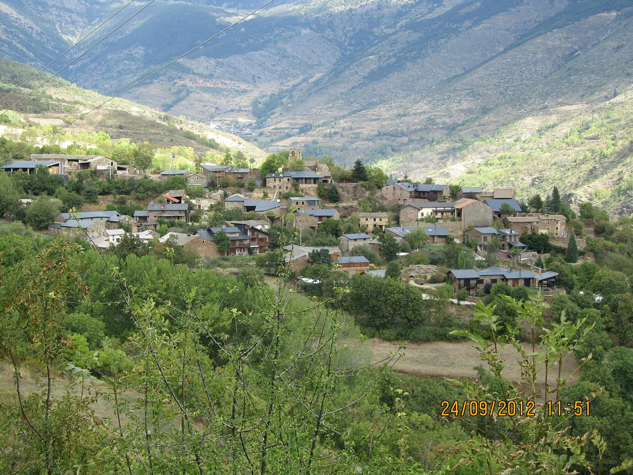 Photo showing: Vista panoràmica d'Éller, entitat de població pertanyent al municipi de Bellver de Cerdanya, Baixa Cerdanya