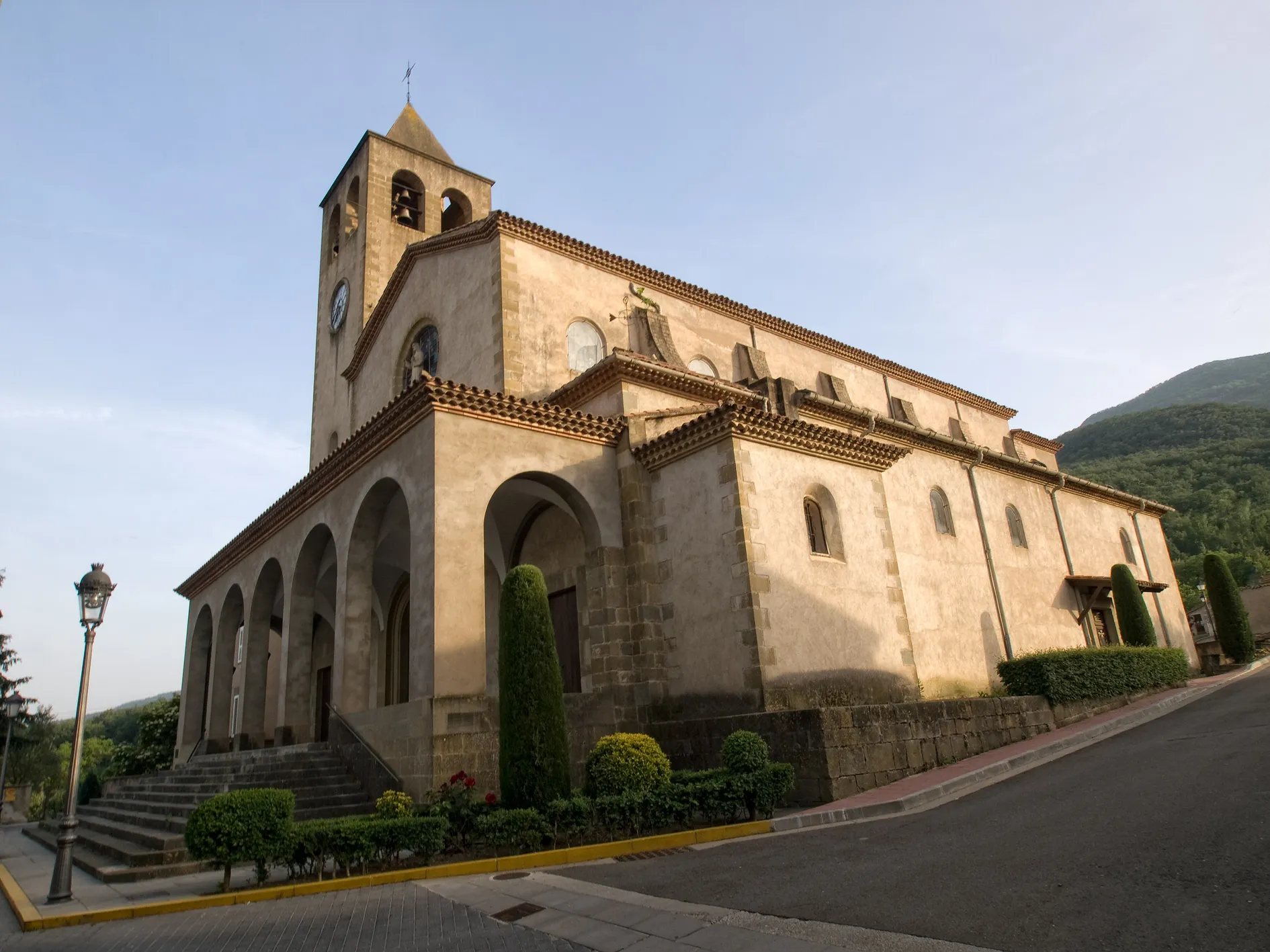 Photo showing: Les Planes d'Hostoles church (Gerona, Spain)
