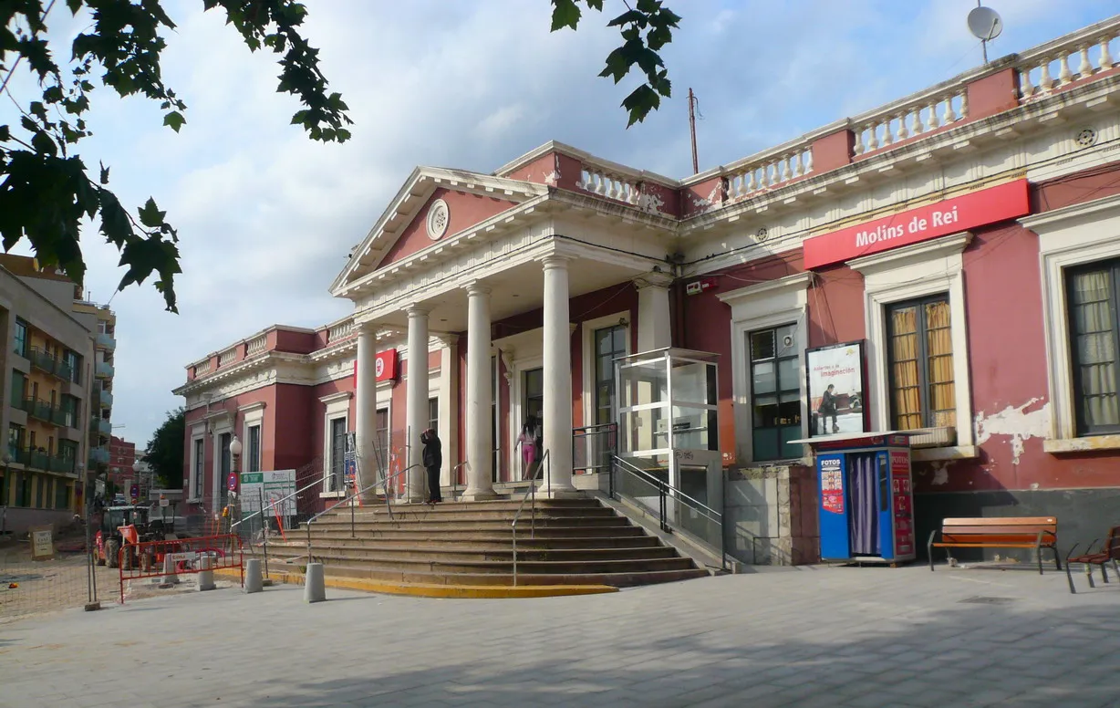 Photo showing: Molins de Rei station.