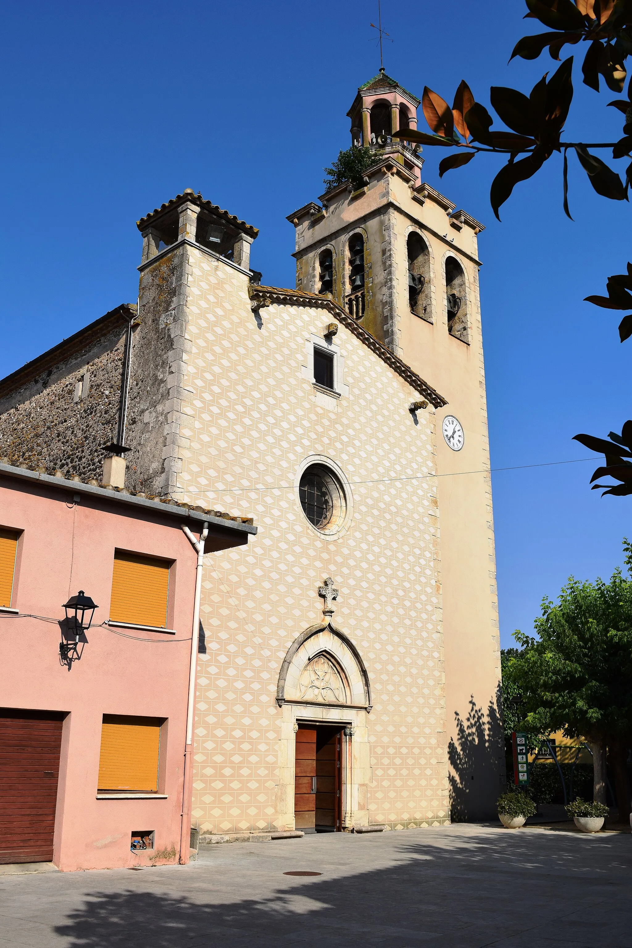 Photo showing: Església de Sant Esteve de Riudellots (Riudellots de la Selva)