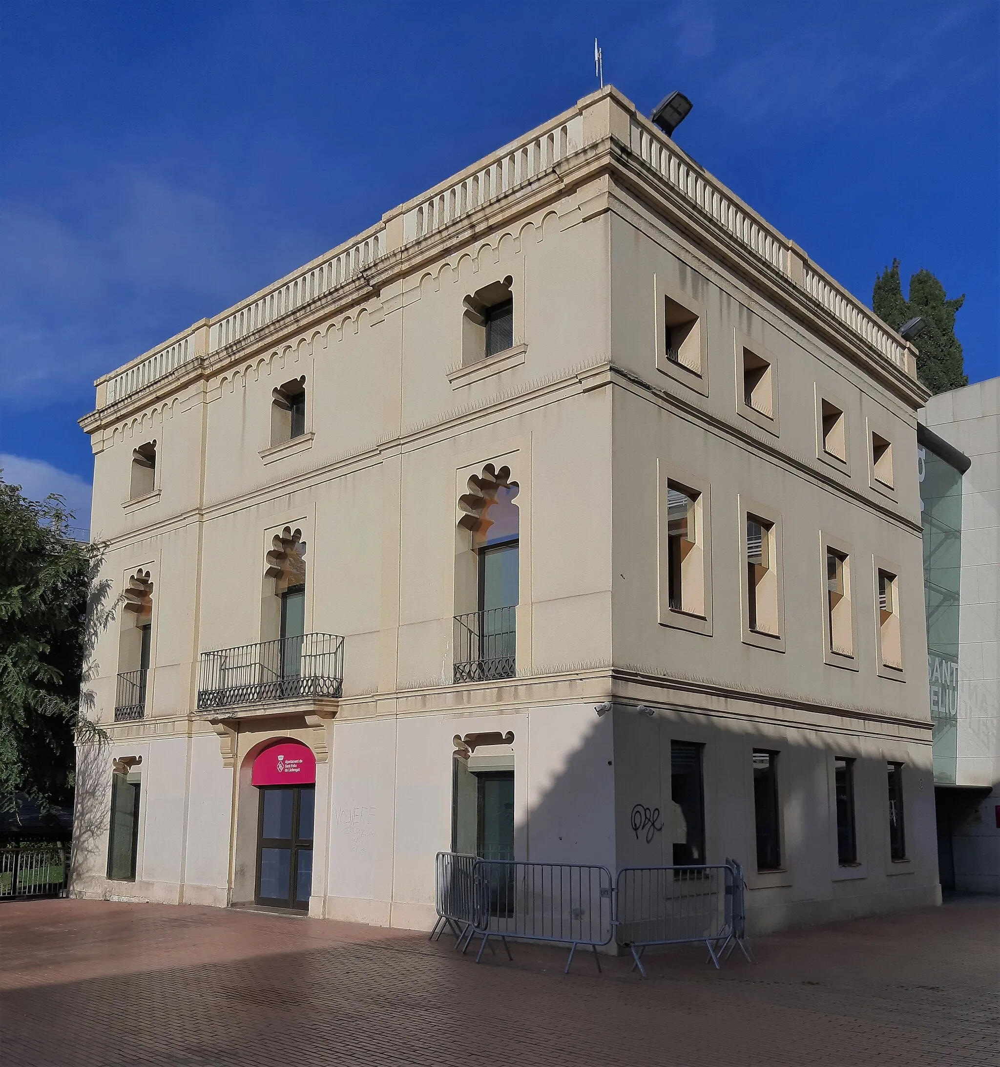 Photo showing: Torre del Roser - Sant Feliu de Llobregat - Barcelona - Catalunya