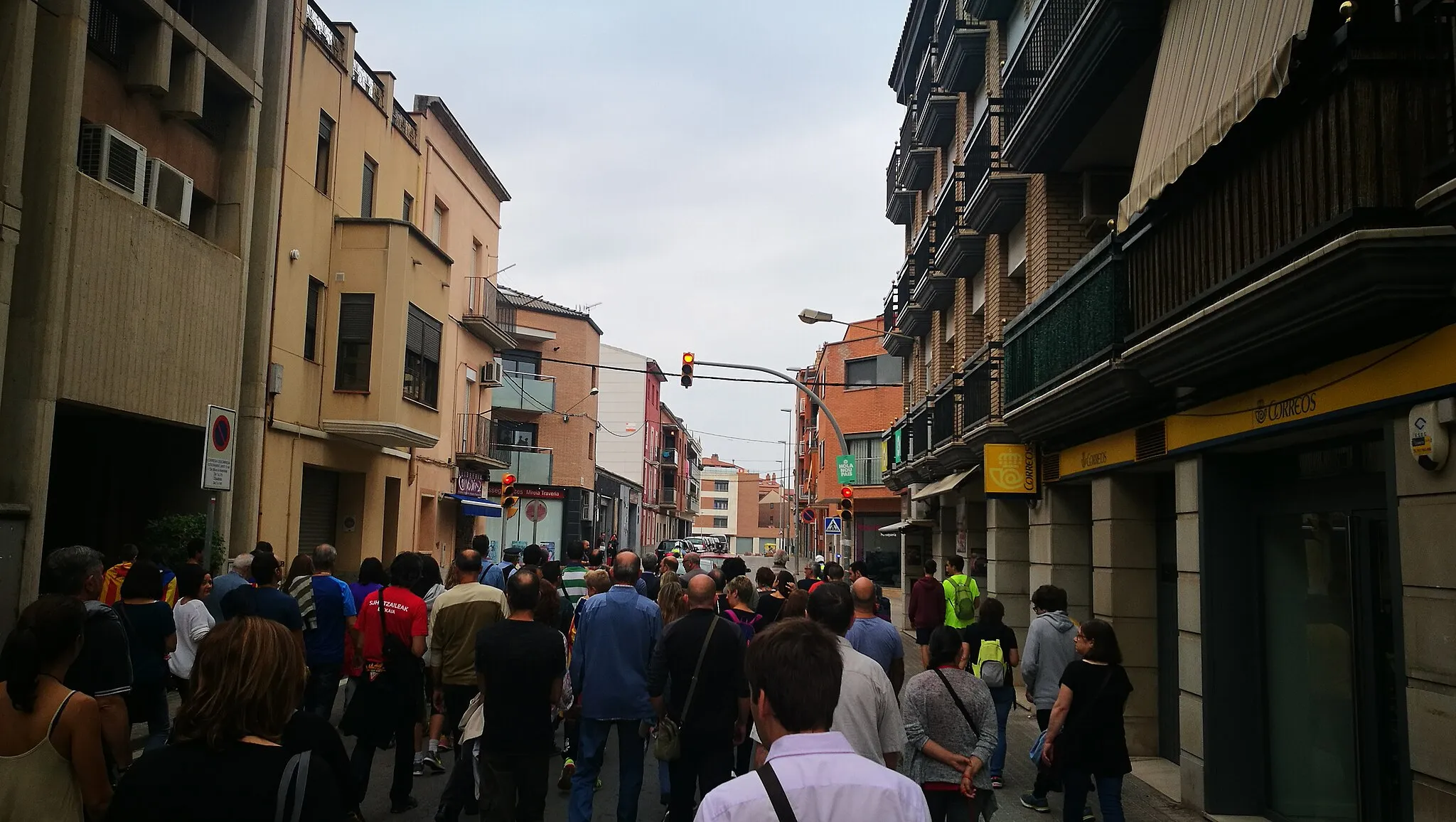 Photo showing: manifestació del 3 d'octubre de2017 al carrer Major de Sant Joan de Vilatorrada