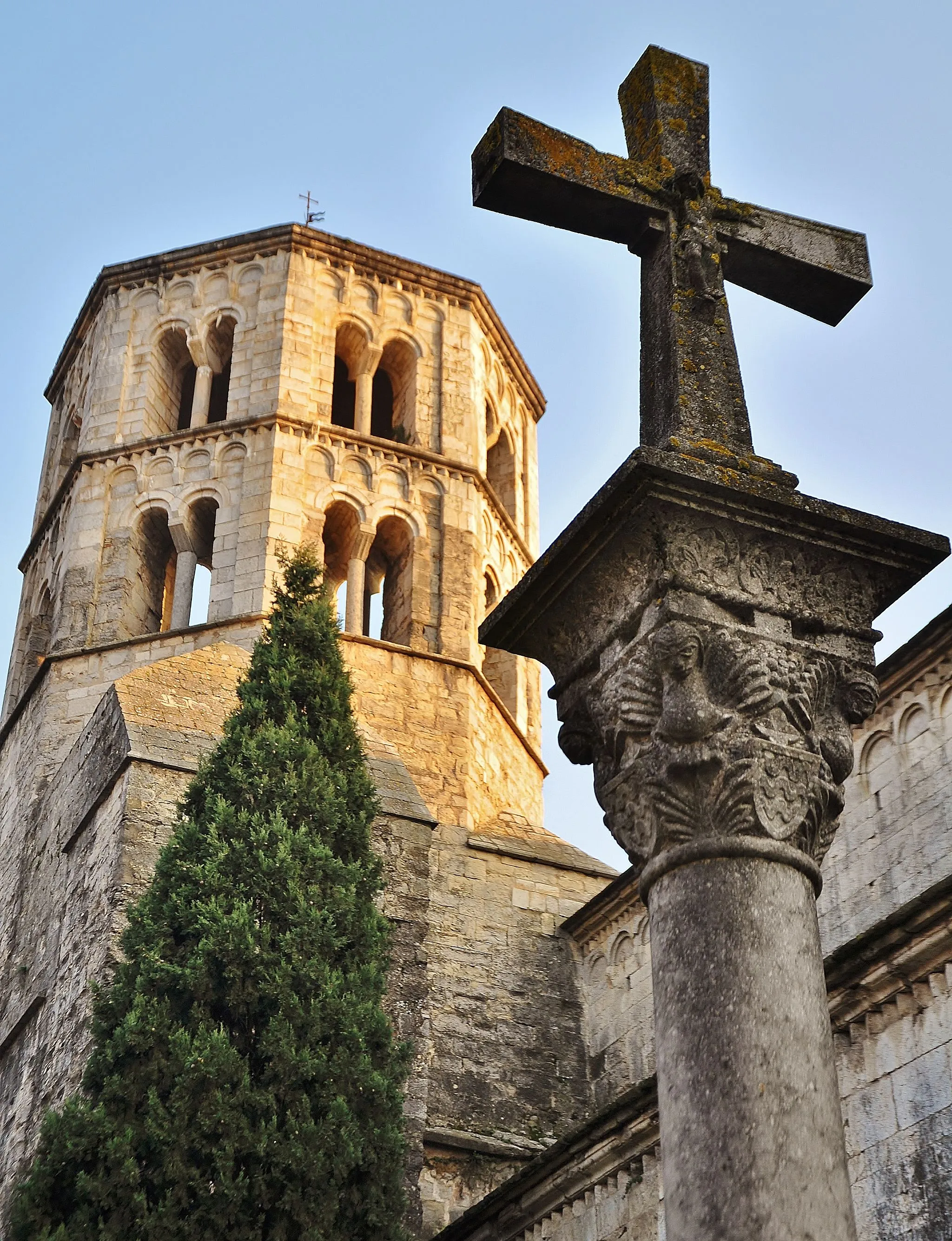 Photo showing: This is a photo of a monument indexed in the Catalan heritage register of Béns Culturals d'Interès Nacional and the Spanish heritage register of Bienes de Interés Cultural under the reference RI-51-0000553.