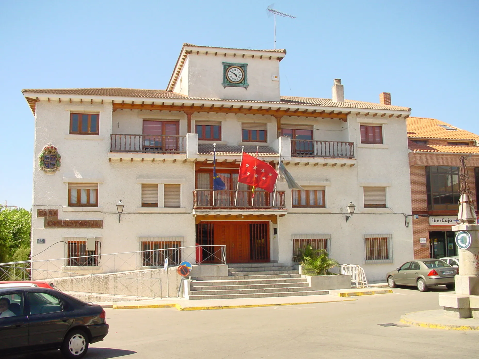 Photo showing: Ayuntamiento de Arroyomolinos.