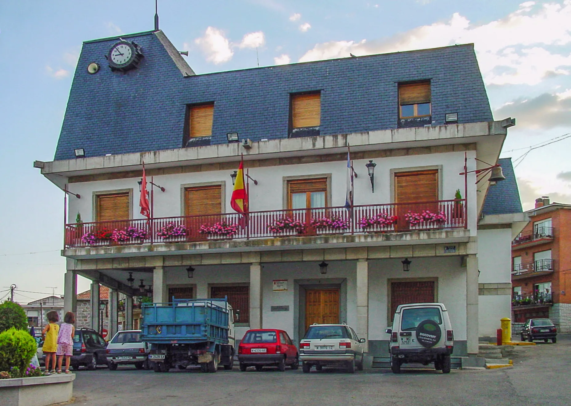 Photo showing: Ayuntamiento de Becerril de la Sierra.