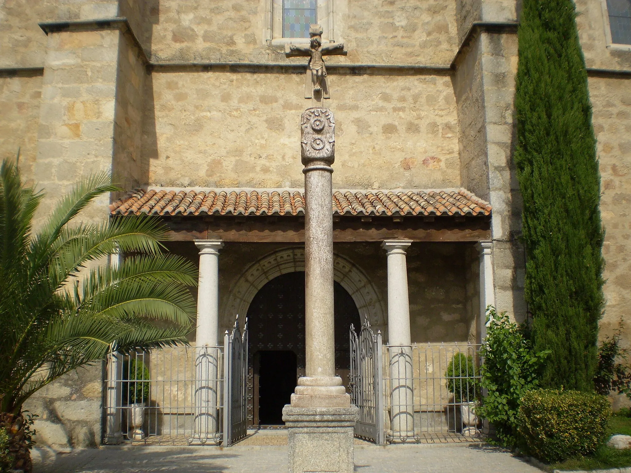 Photo showing: Church of Navalagamella. Community of Madrid, Spain