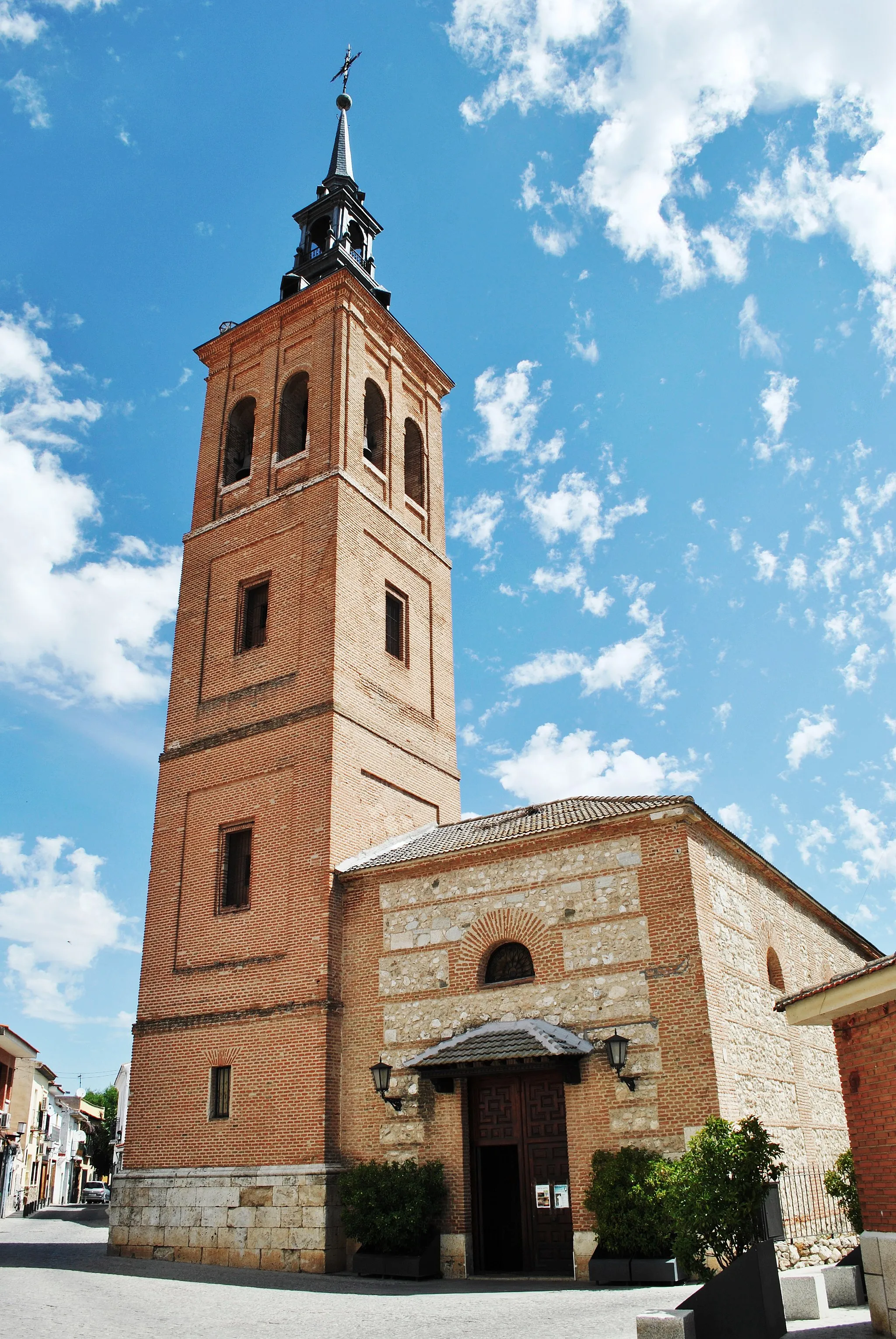 Photo showing: Iglesia Parroquial de la Natividad de Nuestra Señora en el municipio de San Martín de la Vega