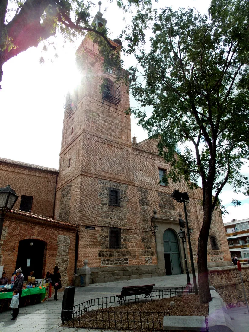 Photo showing: Iglesia de Vicálvaro (Parroquia de Santa María de la Antigua). España