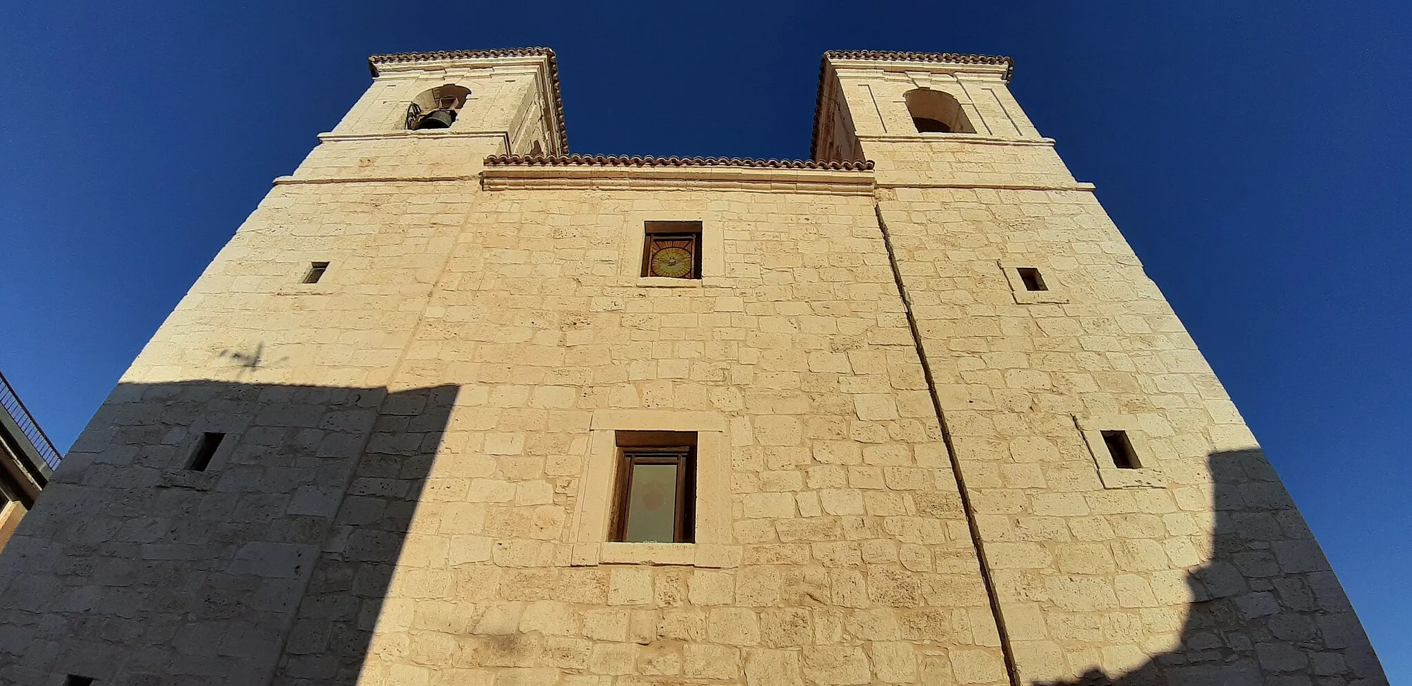 Photo showing: Torres campanario de la iglesia San Nicolás de Bari, de Villaconejos, Madrid. Siglos XVI-XVII