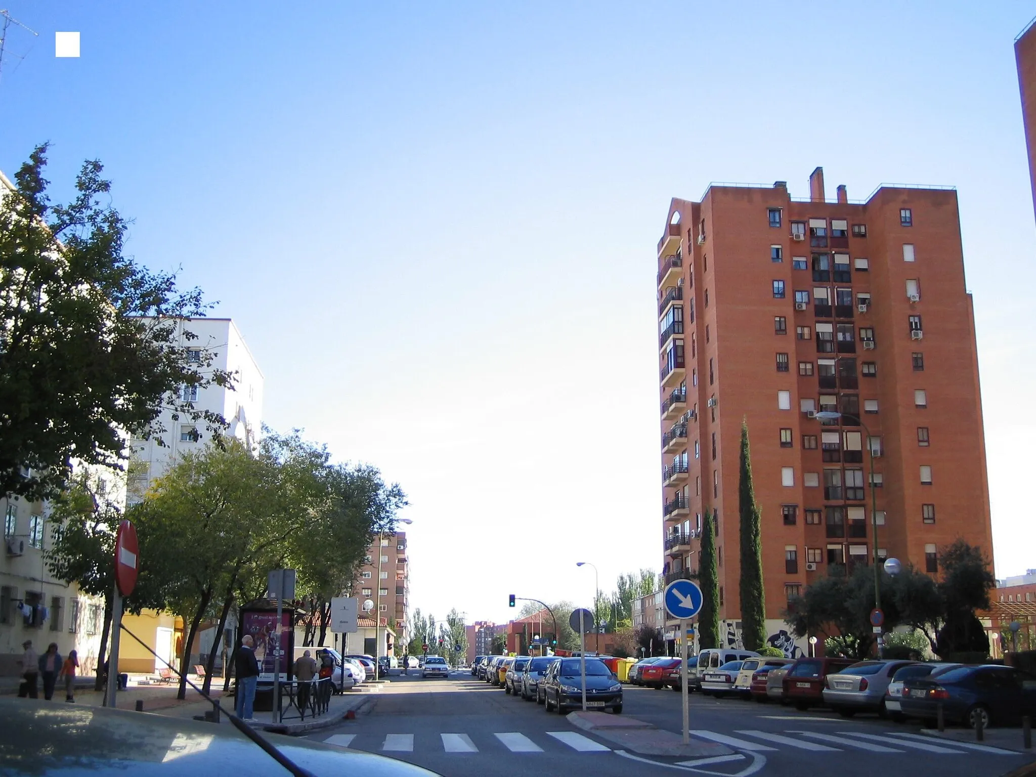 Photo showing: Calle Bohemios en la Ciudad de los Ángeles (Madrid)