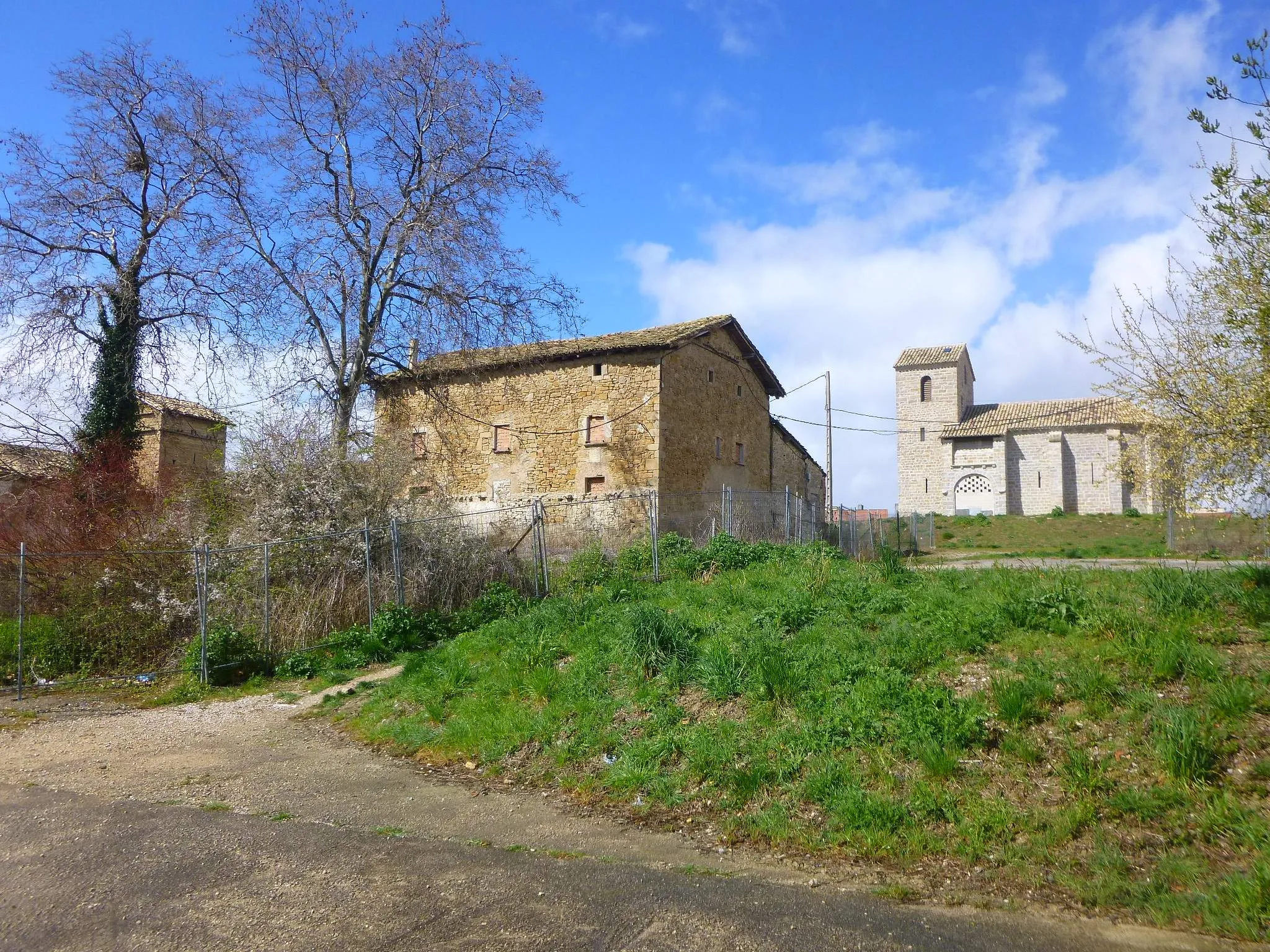 Photo showing: Sarriguren (Egüés, Navarra). Restos del viejo núcleo urbano