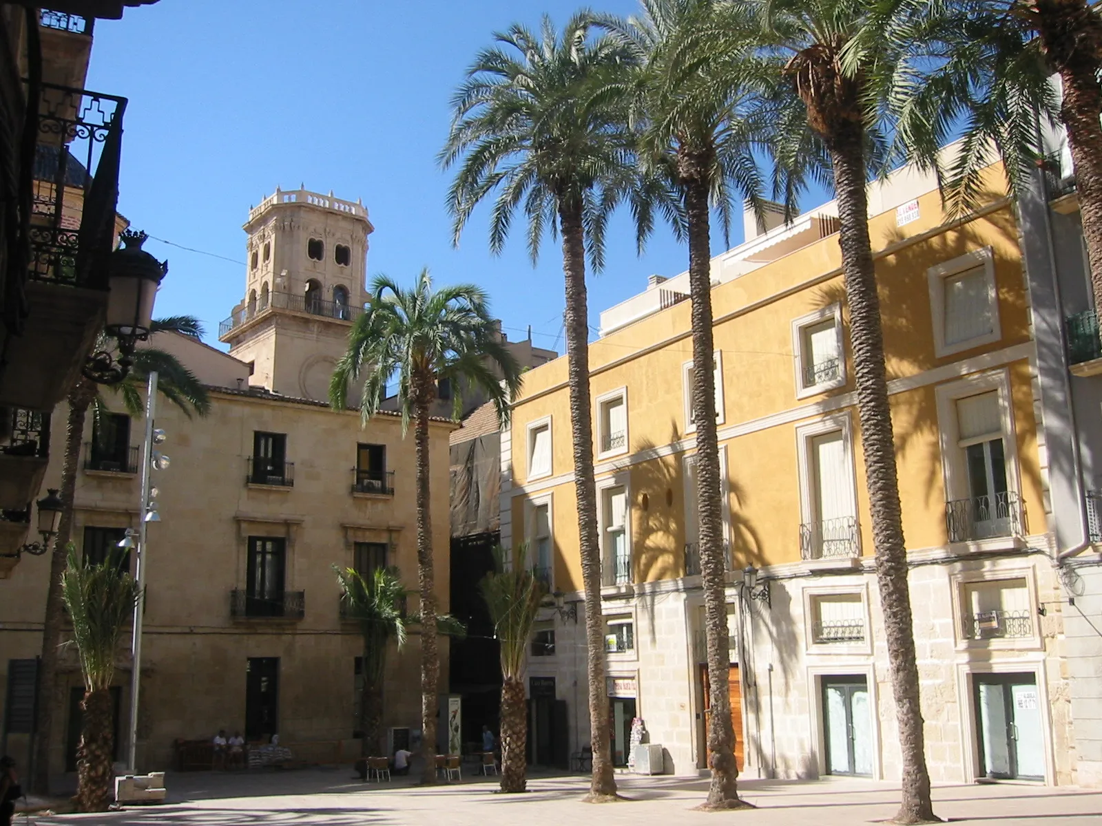 Photo showing: Street in Alicante