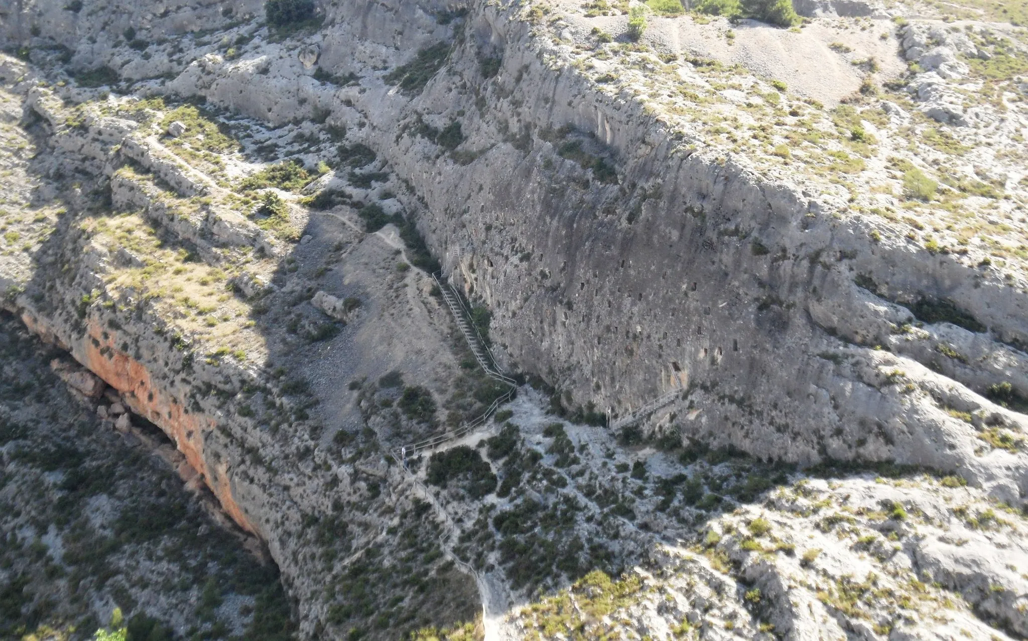 Photo showing: Covetes dels Moros de Bocairent.