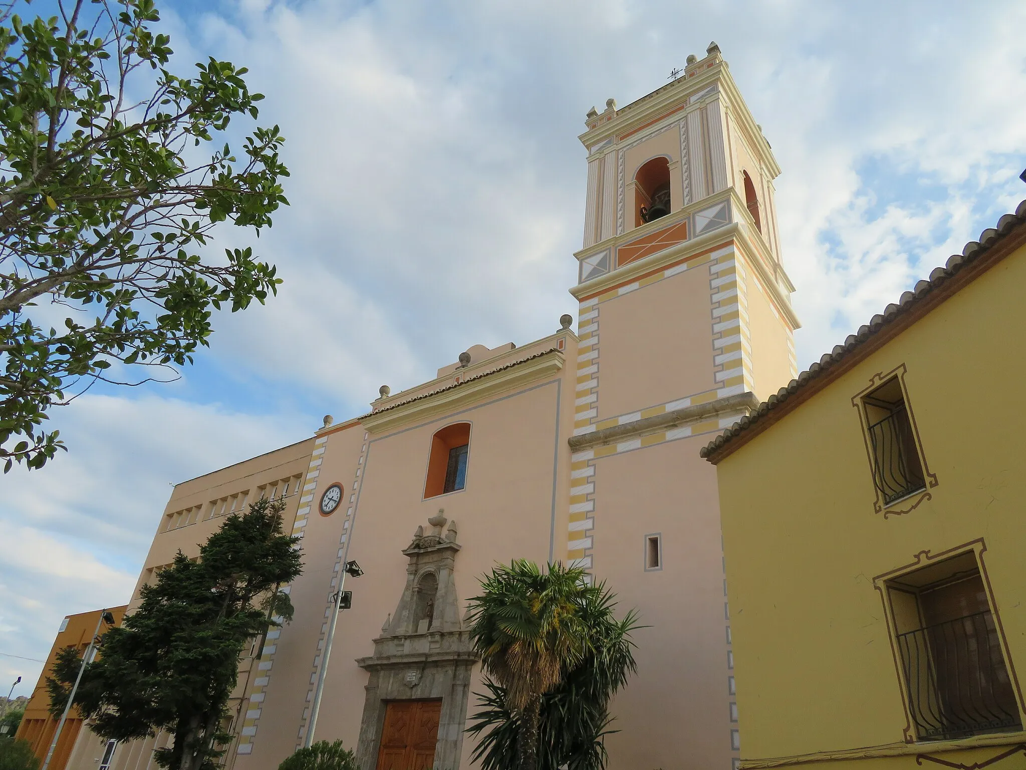 Photo showing: Iglesia parroquial de San Antonio de Gilet