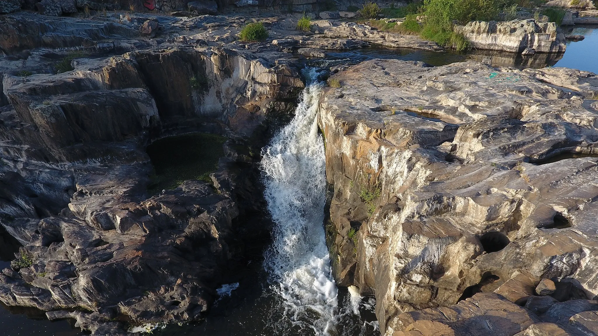 Photo showing: Cascada que nos encontramos a 3 km del núcleo urbano de Moraleja