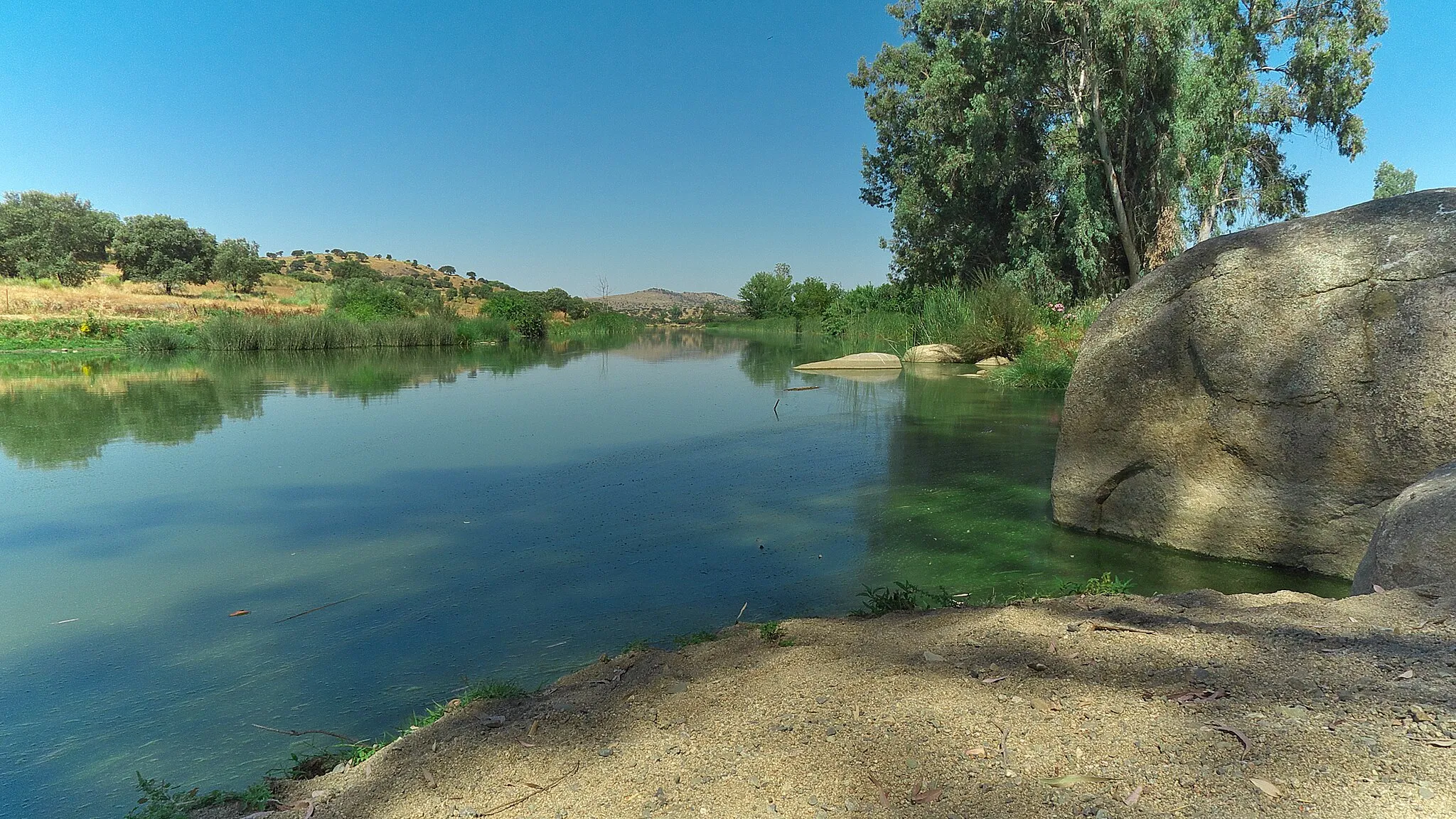 Photo showing: El Río Ardila a su paso por Valencia del Ventoso