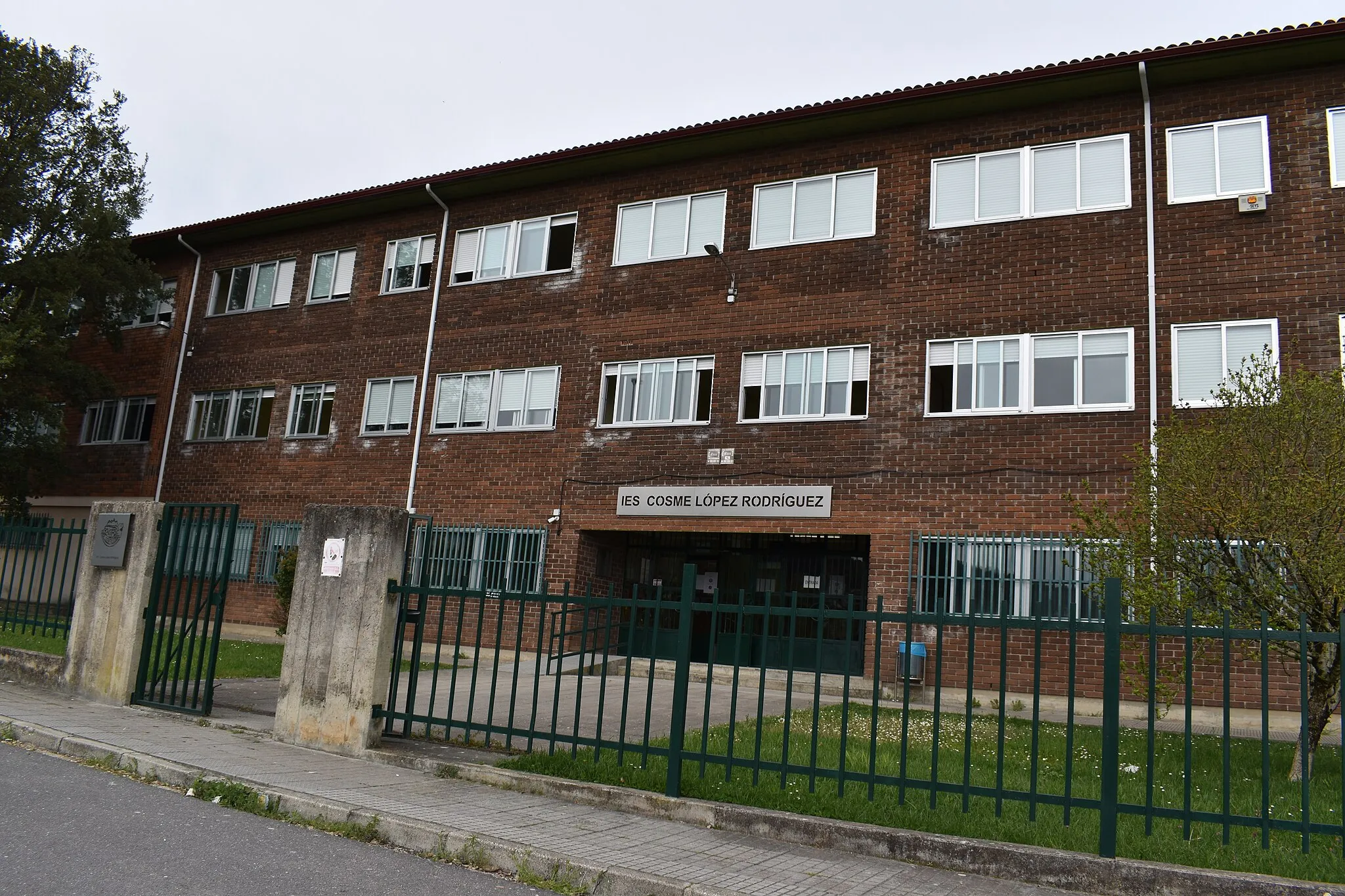 Photo showing: Instituto Cosme López Rodríguez da Rúa